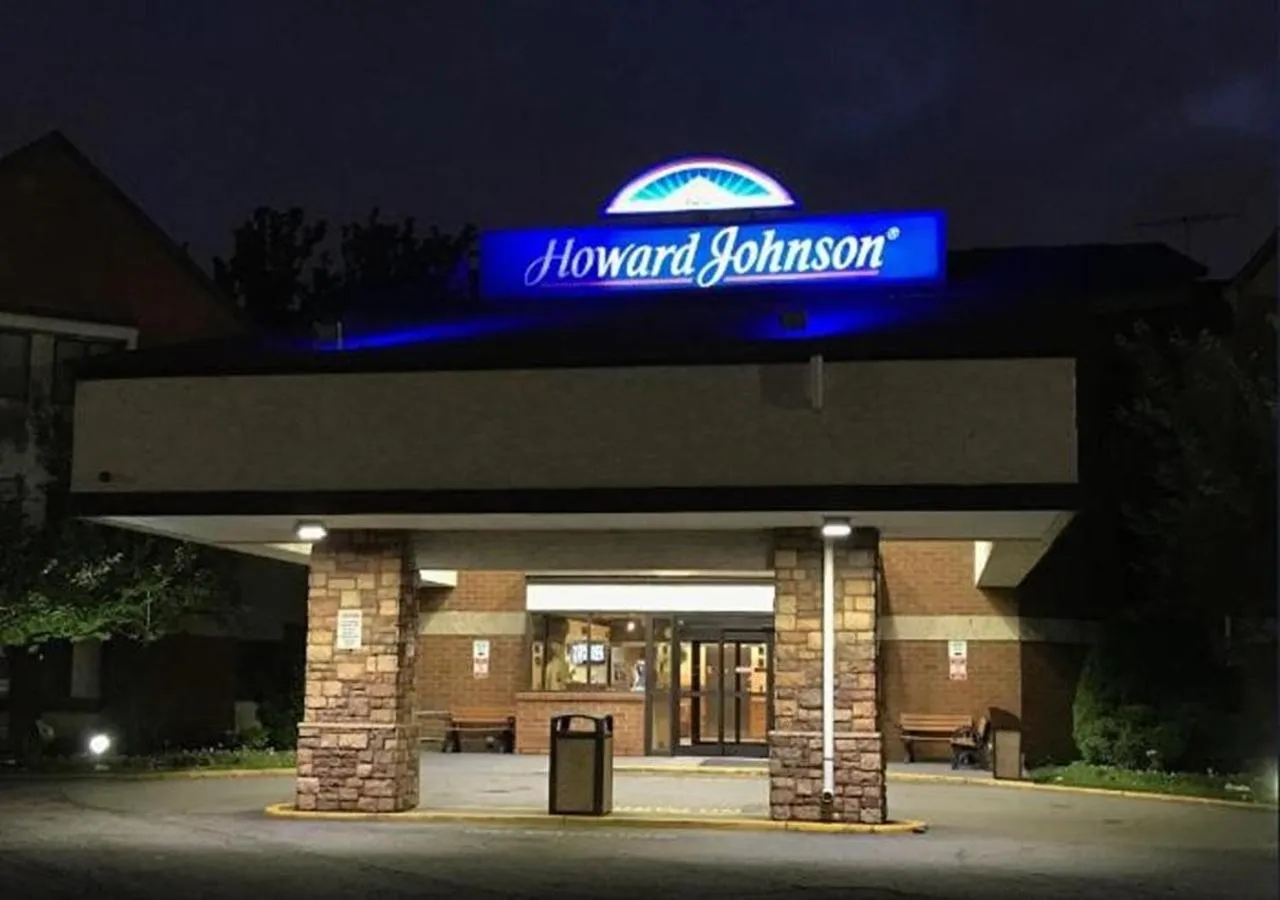 Property building in Howard Johnson by Wyndham Newark Airport