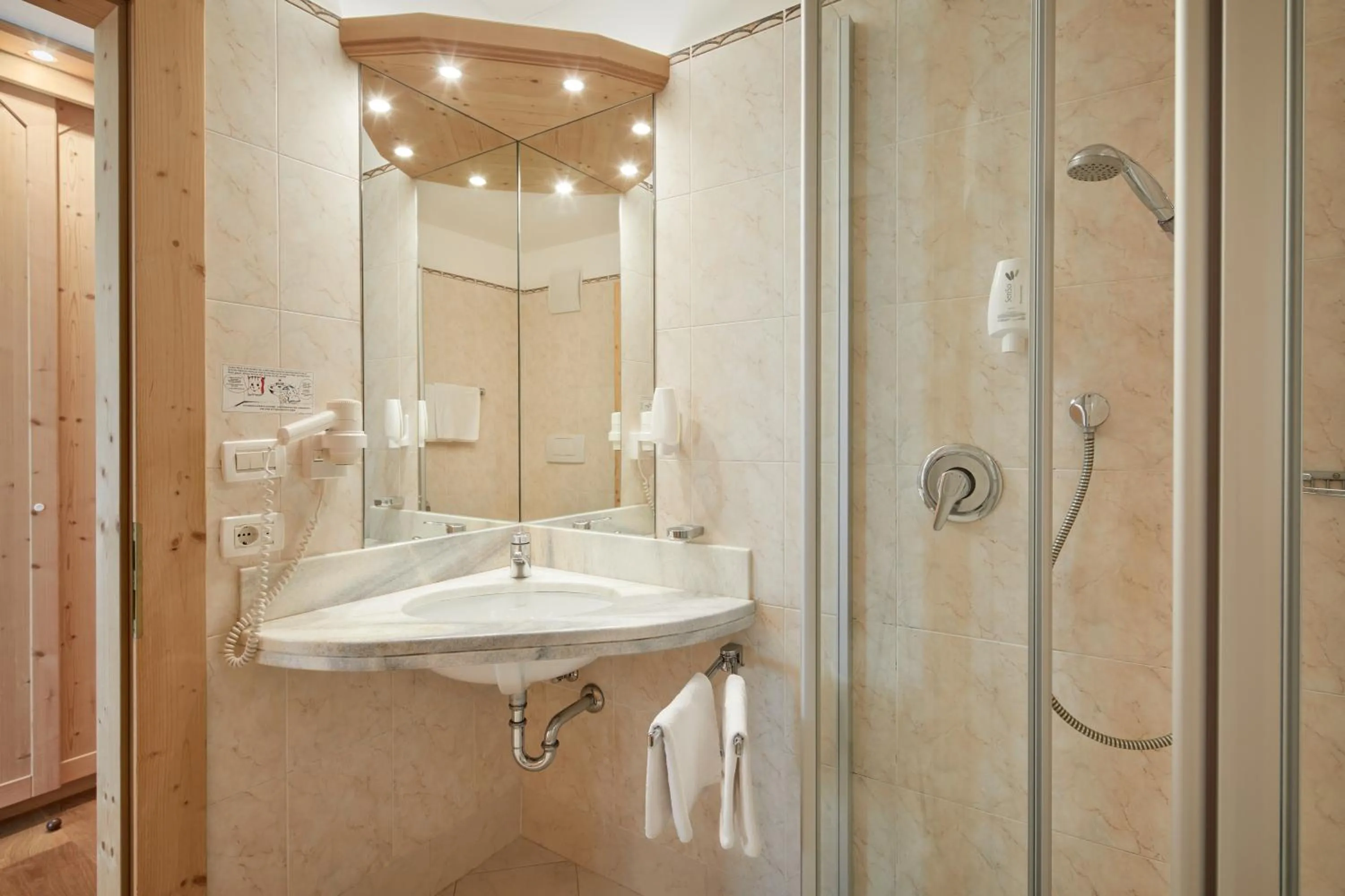 Bathroom in Hotel Bella Vista