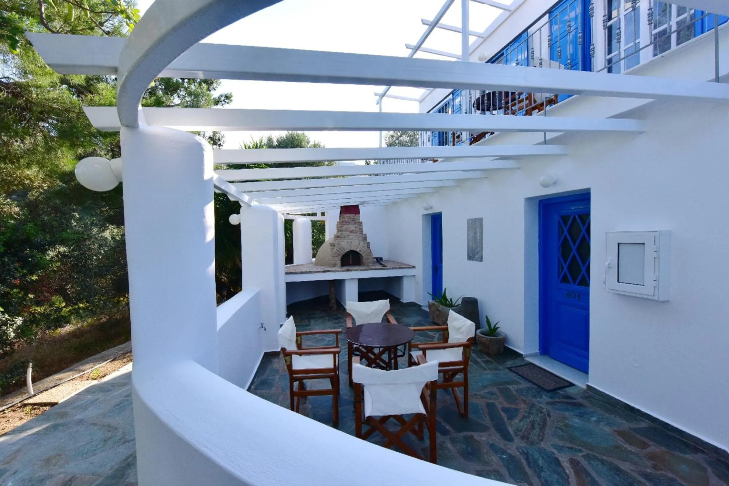 Honeymoon Suite in Limnionas Bay Village Hotel
