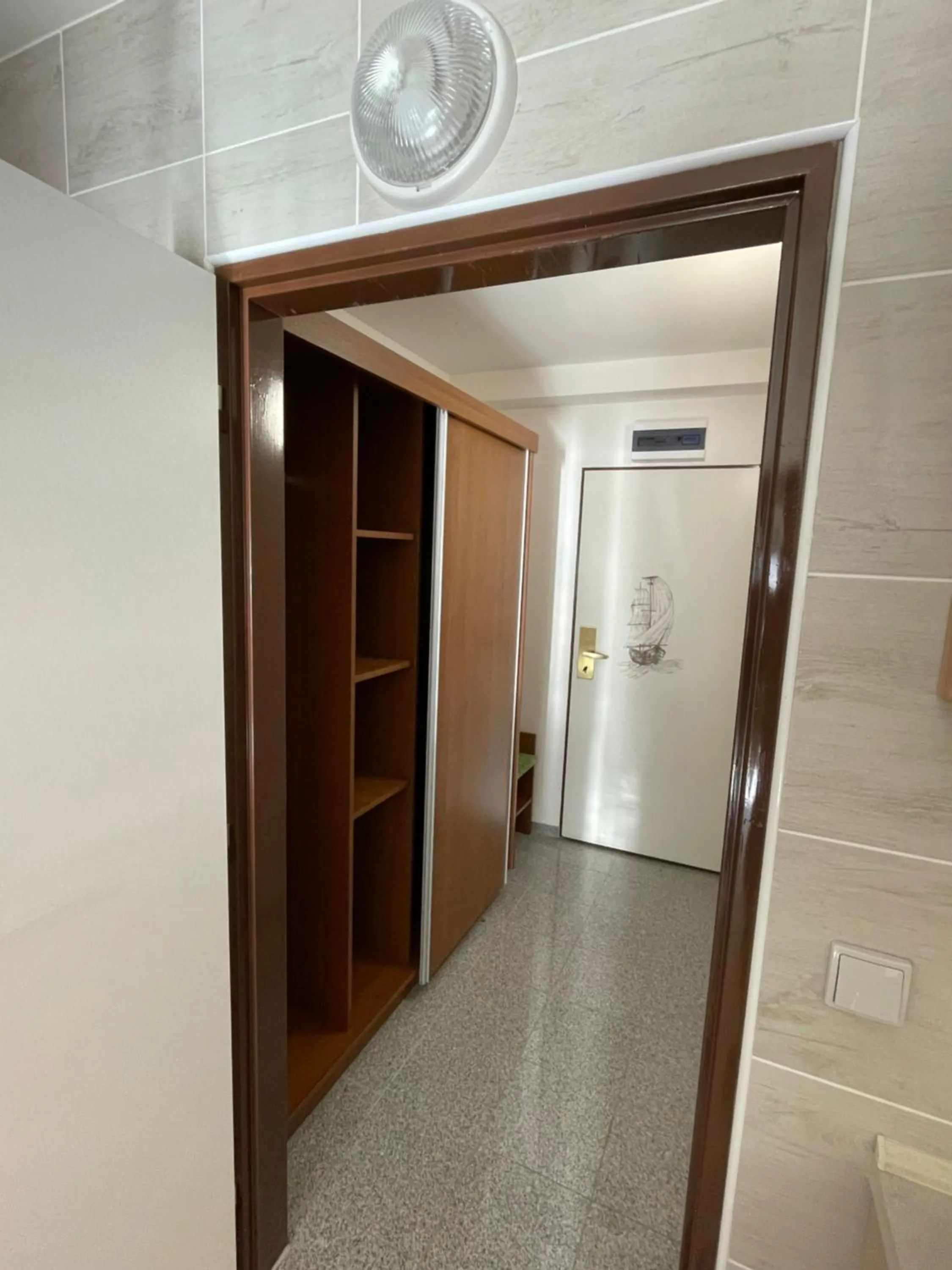 wardrobe in Hotel Prom