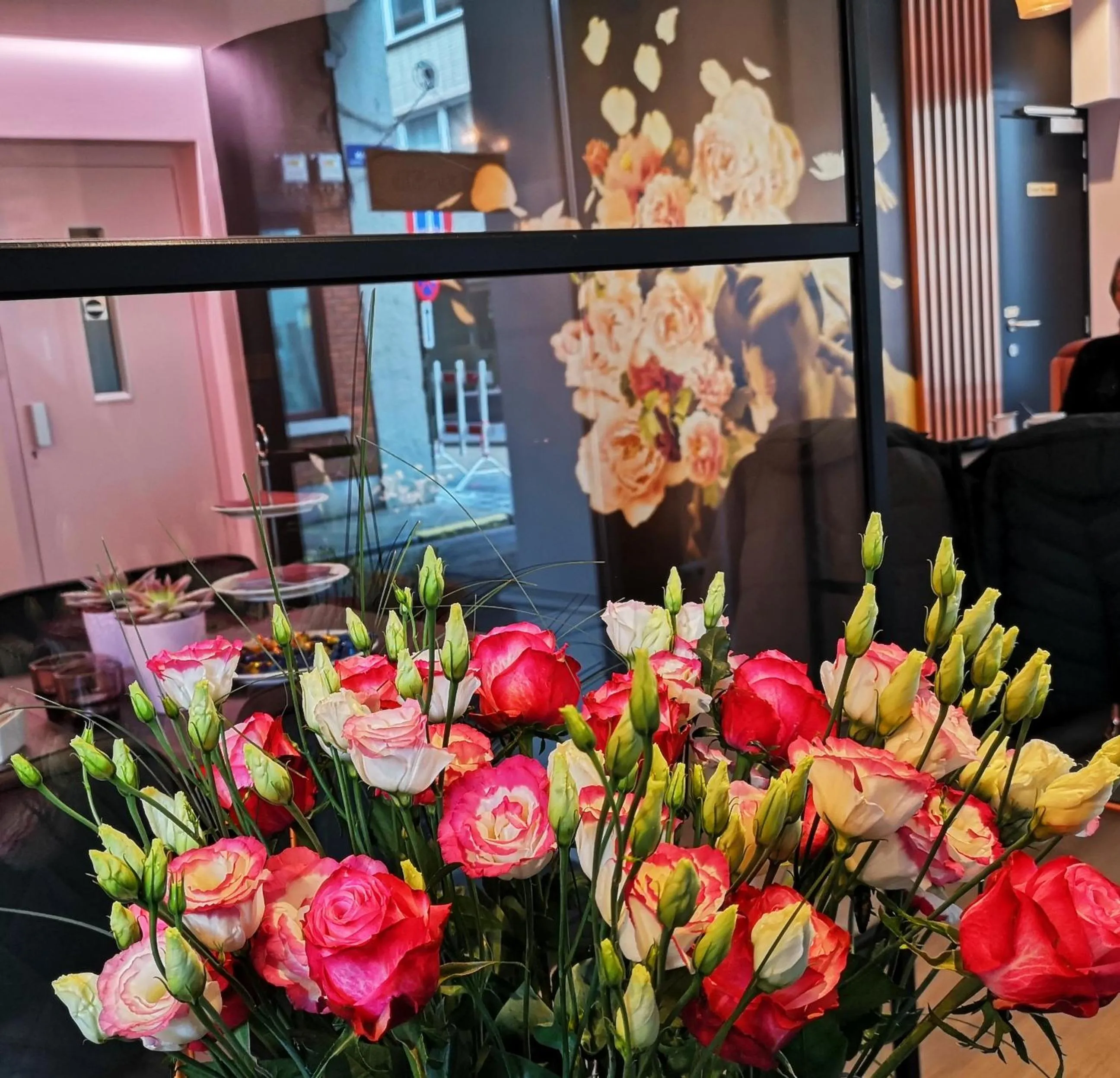 Decorative detail in Hotel Cardiff