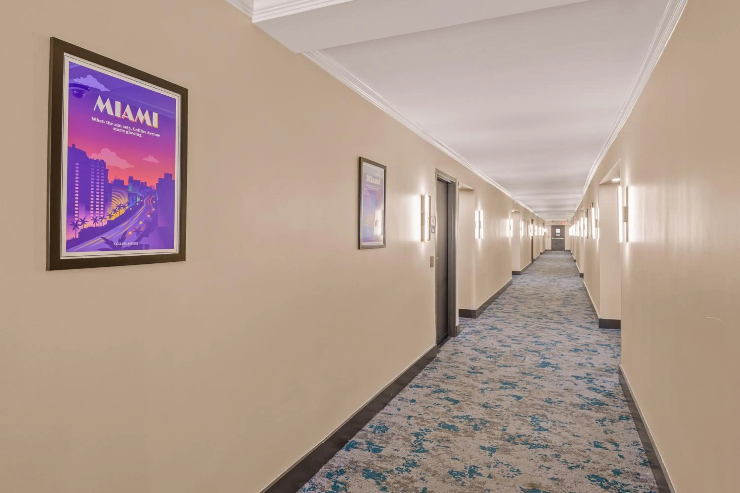 Property building in B&B Hotel Miami Airport