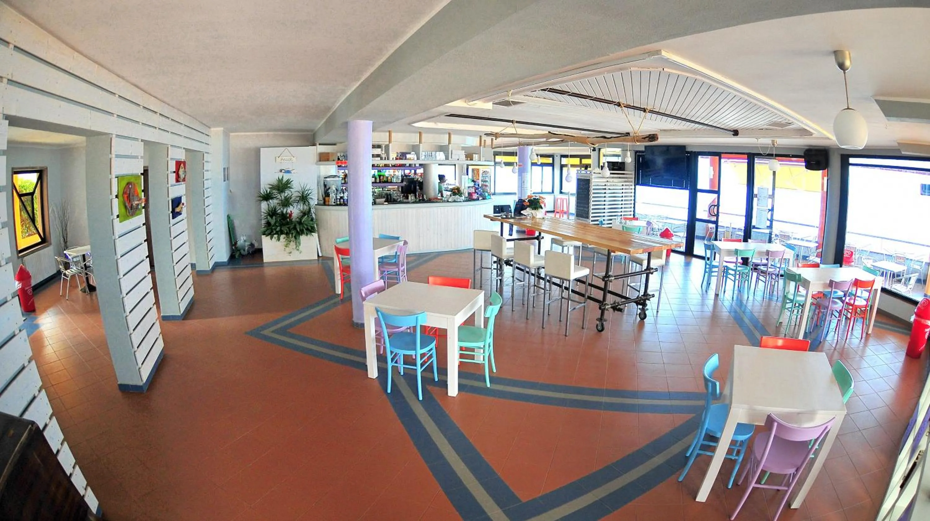 Restaurant/places to eat in Hotel il Delfino