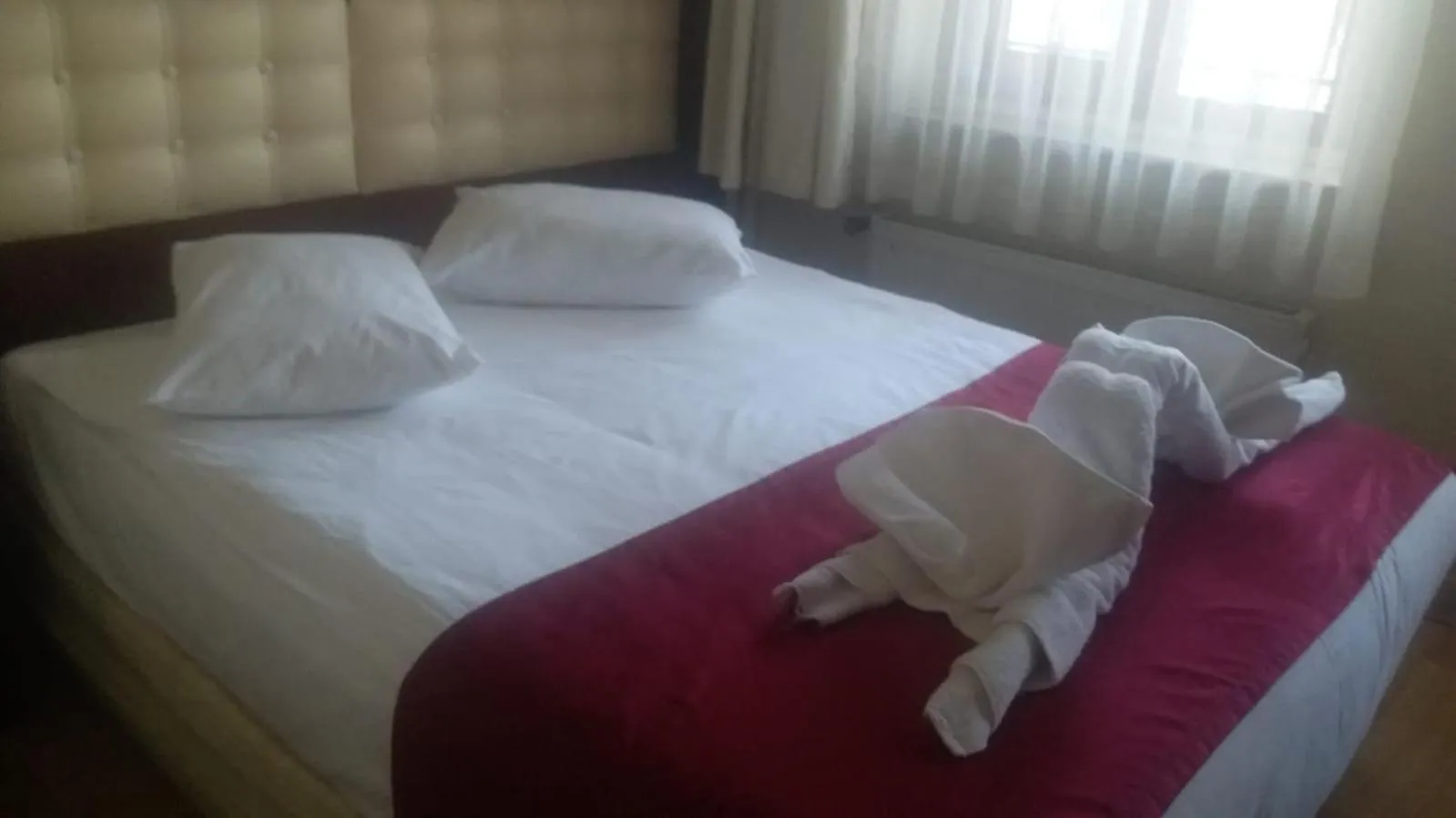 Bed in Sena Hotels