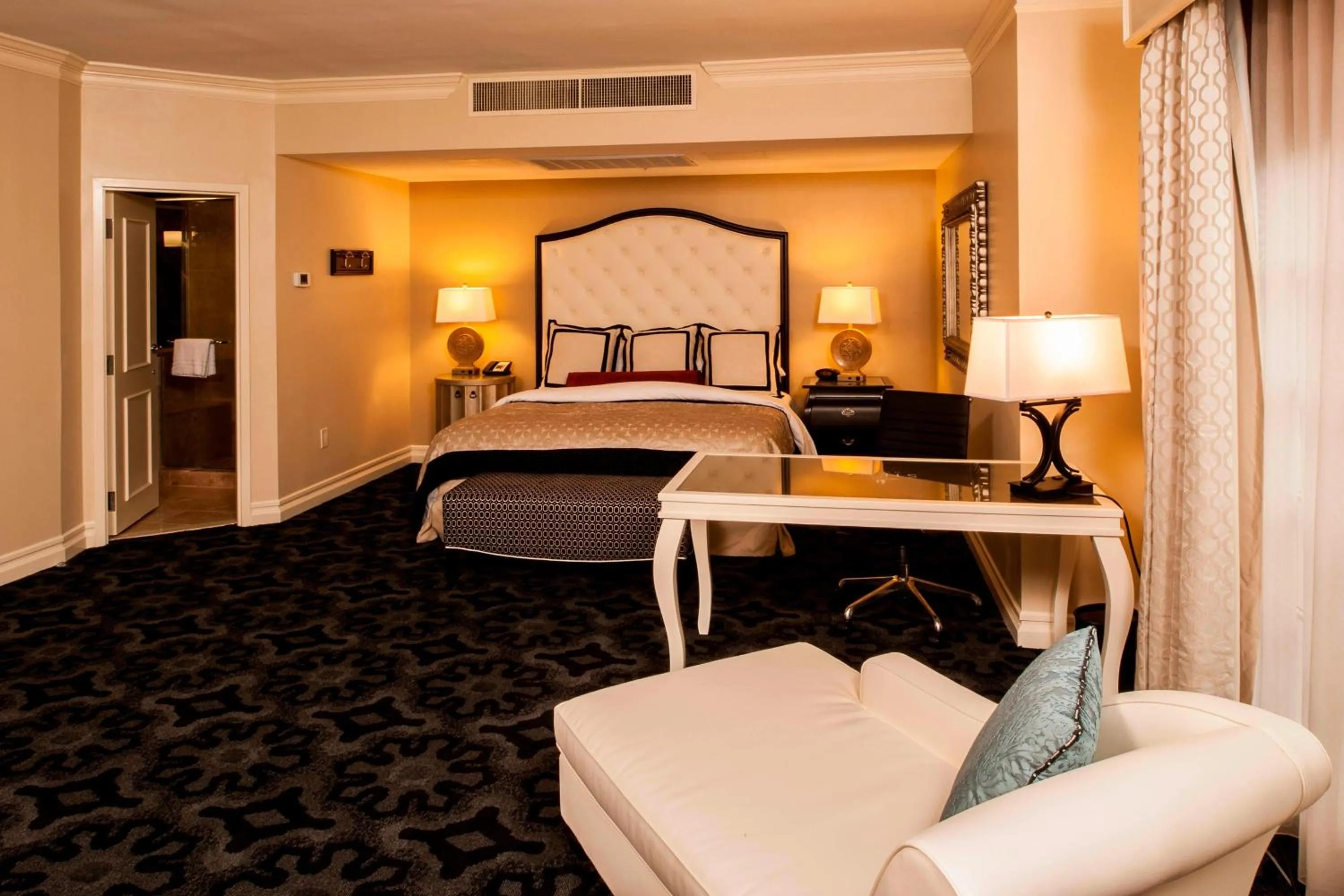 Photo of the whole room in The Siena Hotel, Autograph Collection