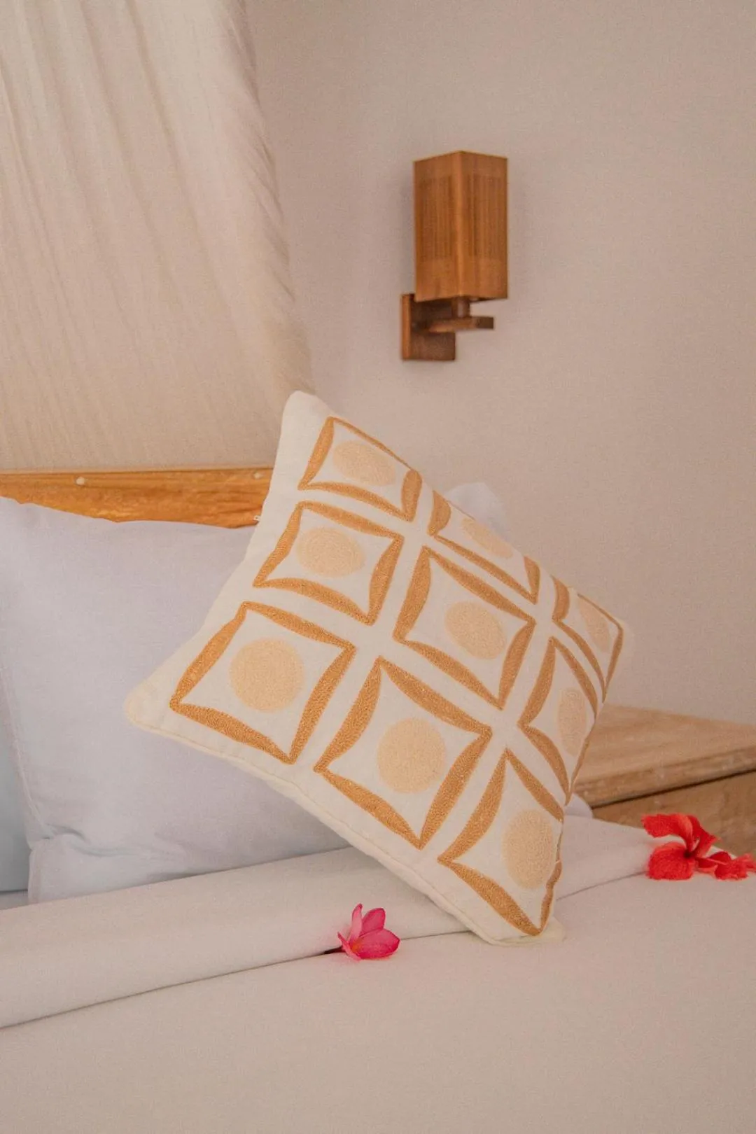 Bed in Molah Gili Villa