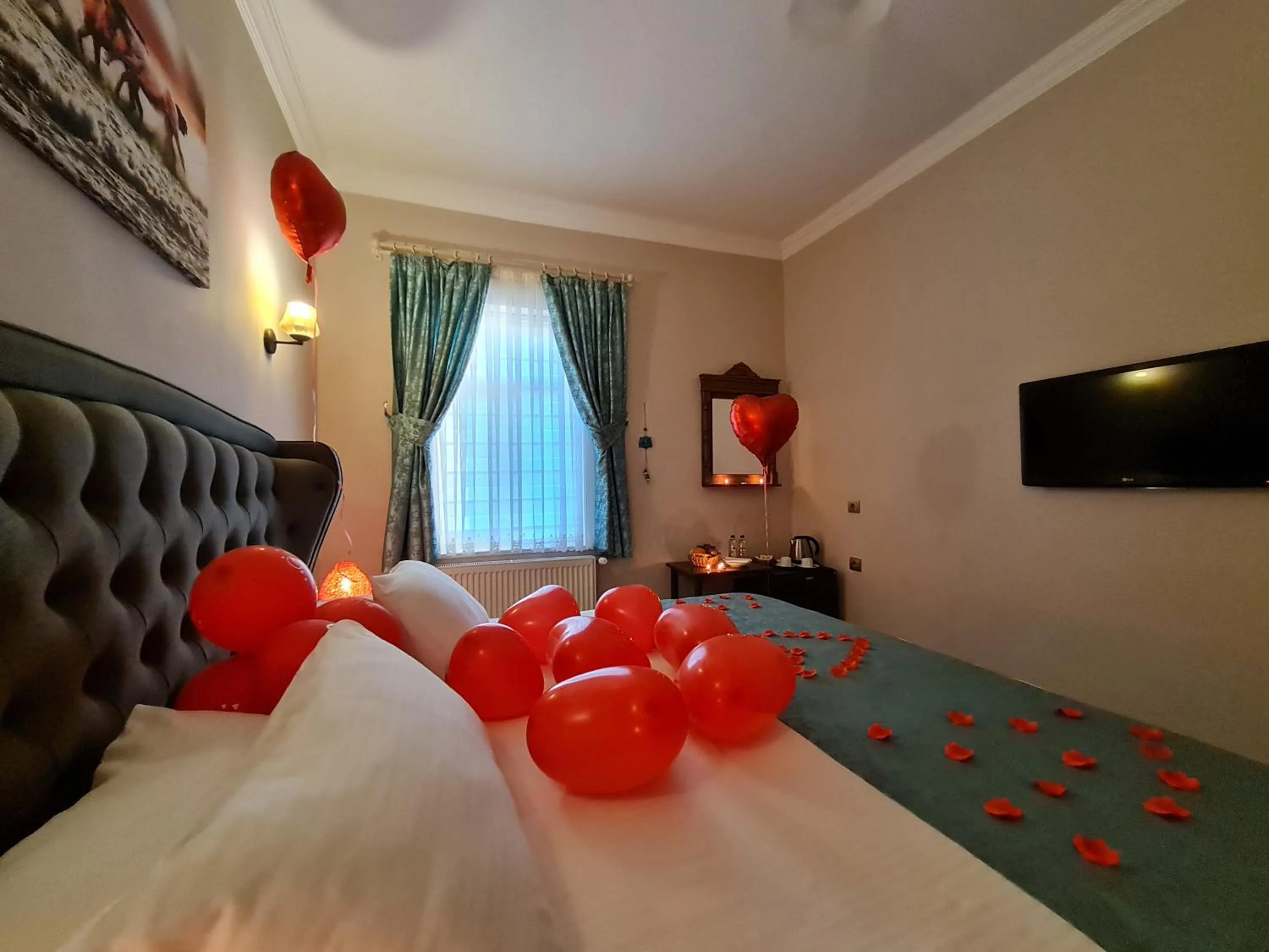 Bedroom, Bed in Yıldız Hotel