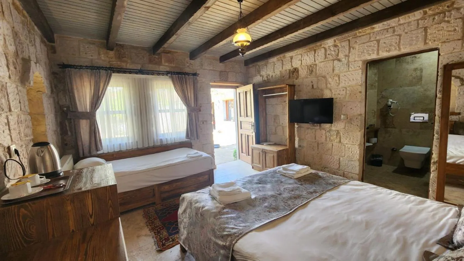 Bed in Yıldız Hotel