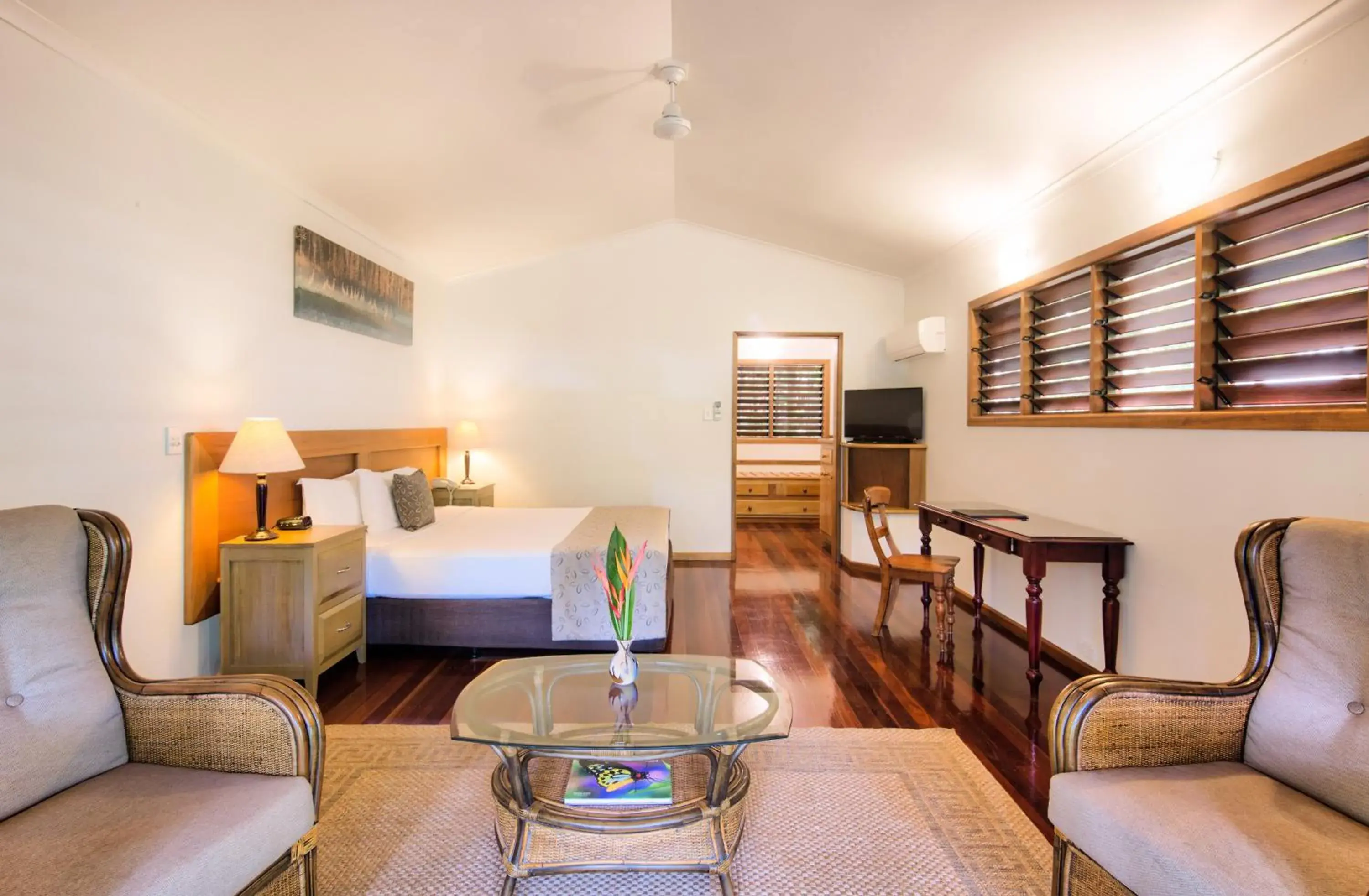 Standard Bungalow in Thala Beach Nature Reserve Standard Bungalow in Thala Beach Nature Reserve