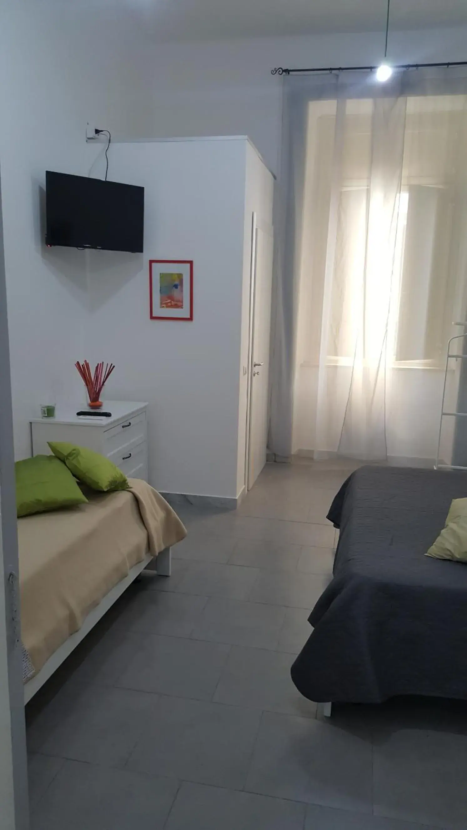 Triple Room with Private Bathroom in PARENTS' HOUSE Triple Room with Private Bathroom in PARENTS' HOUSE