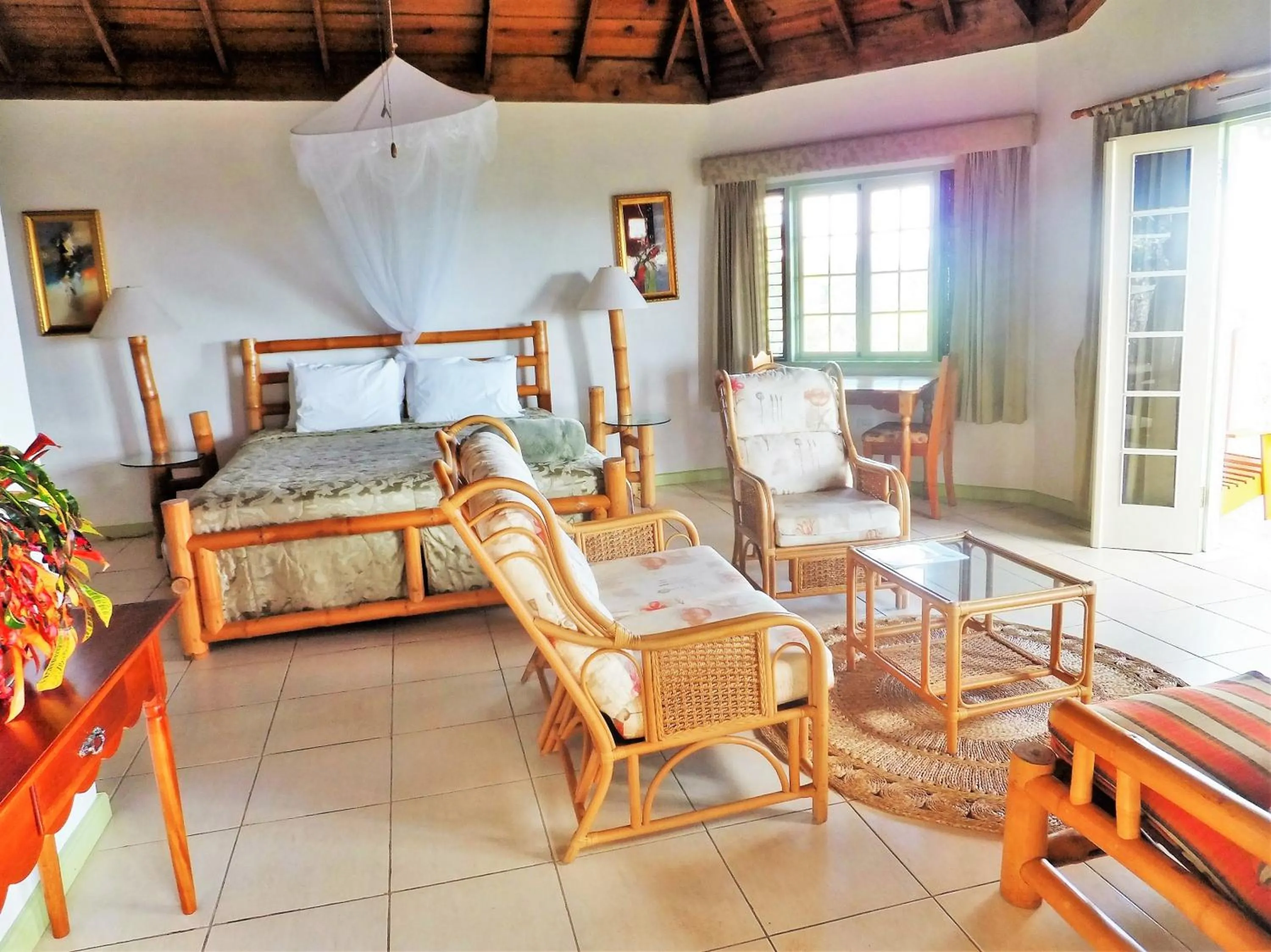 Photo of the whole room, Bed in Pimento Lodge Resort
