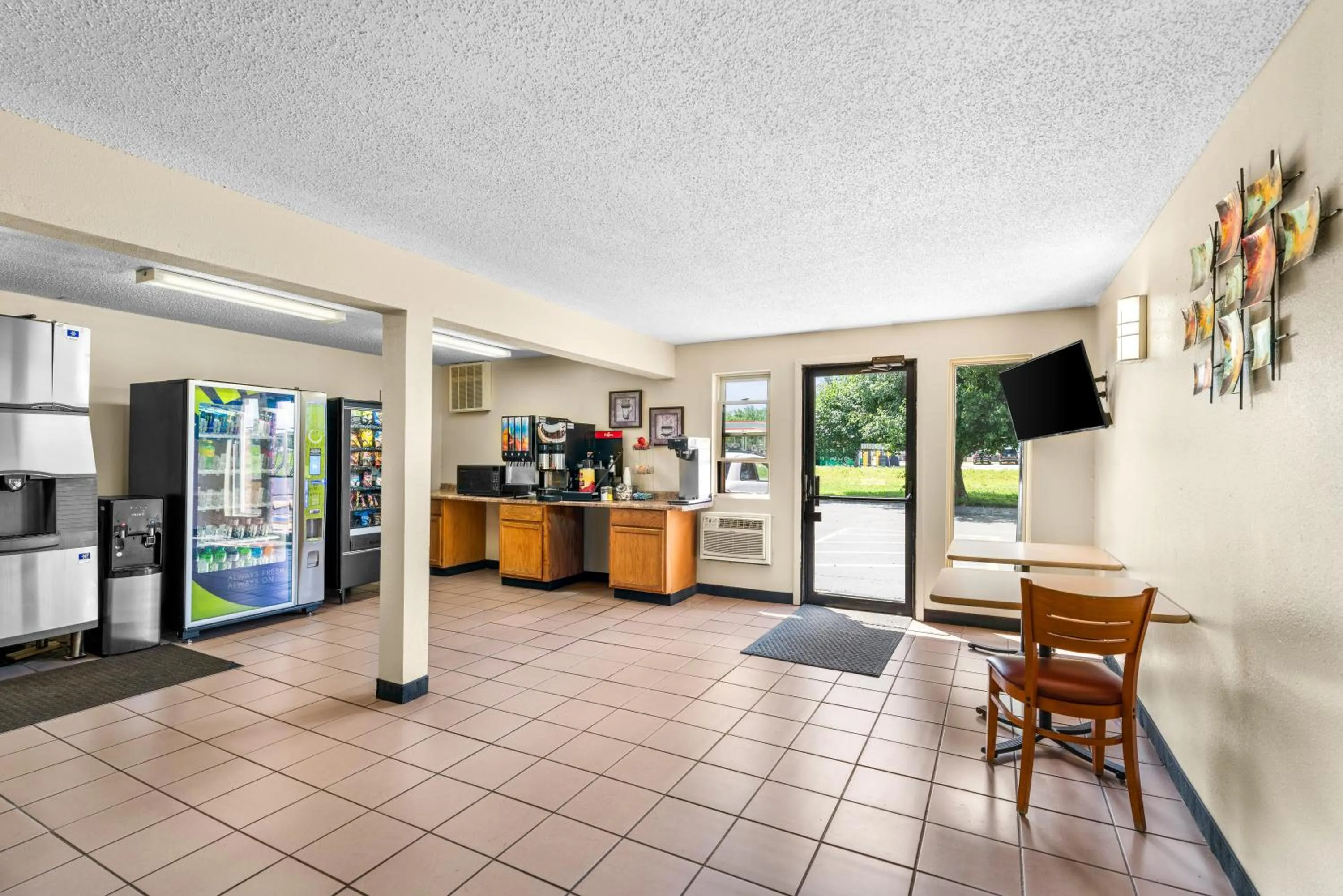 vending machine in Americas Best Value Inn Decatur