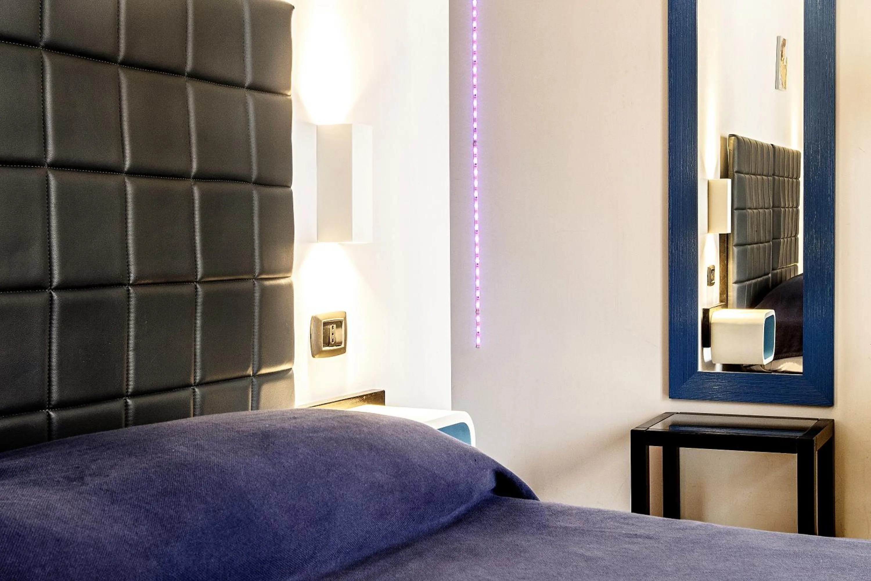 Bedroom, Bed in Old Kitchen Vatican Suites