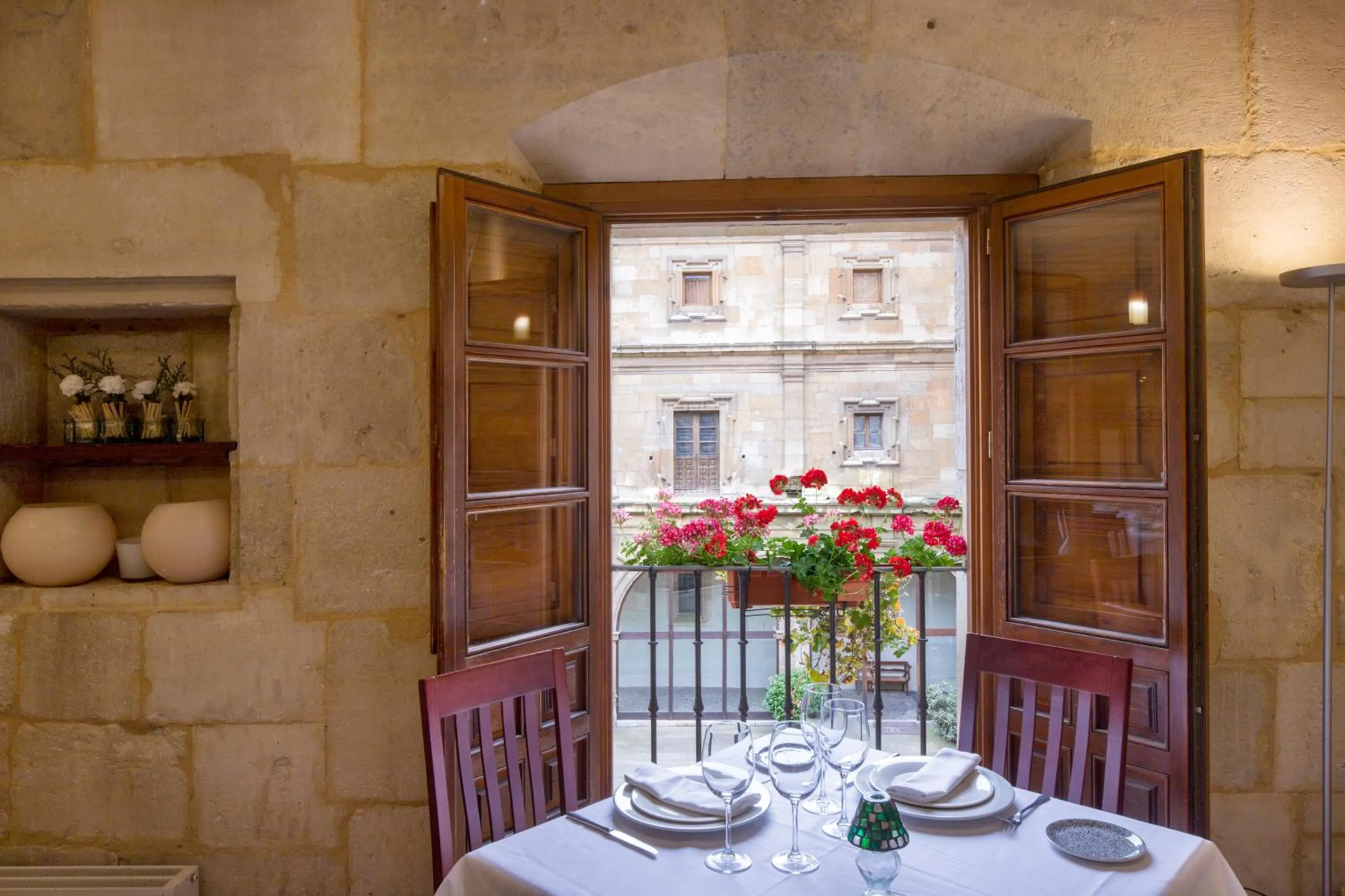 Restaurant/places to eat in Hotel Real Colegiata San Isidoro