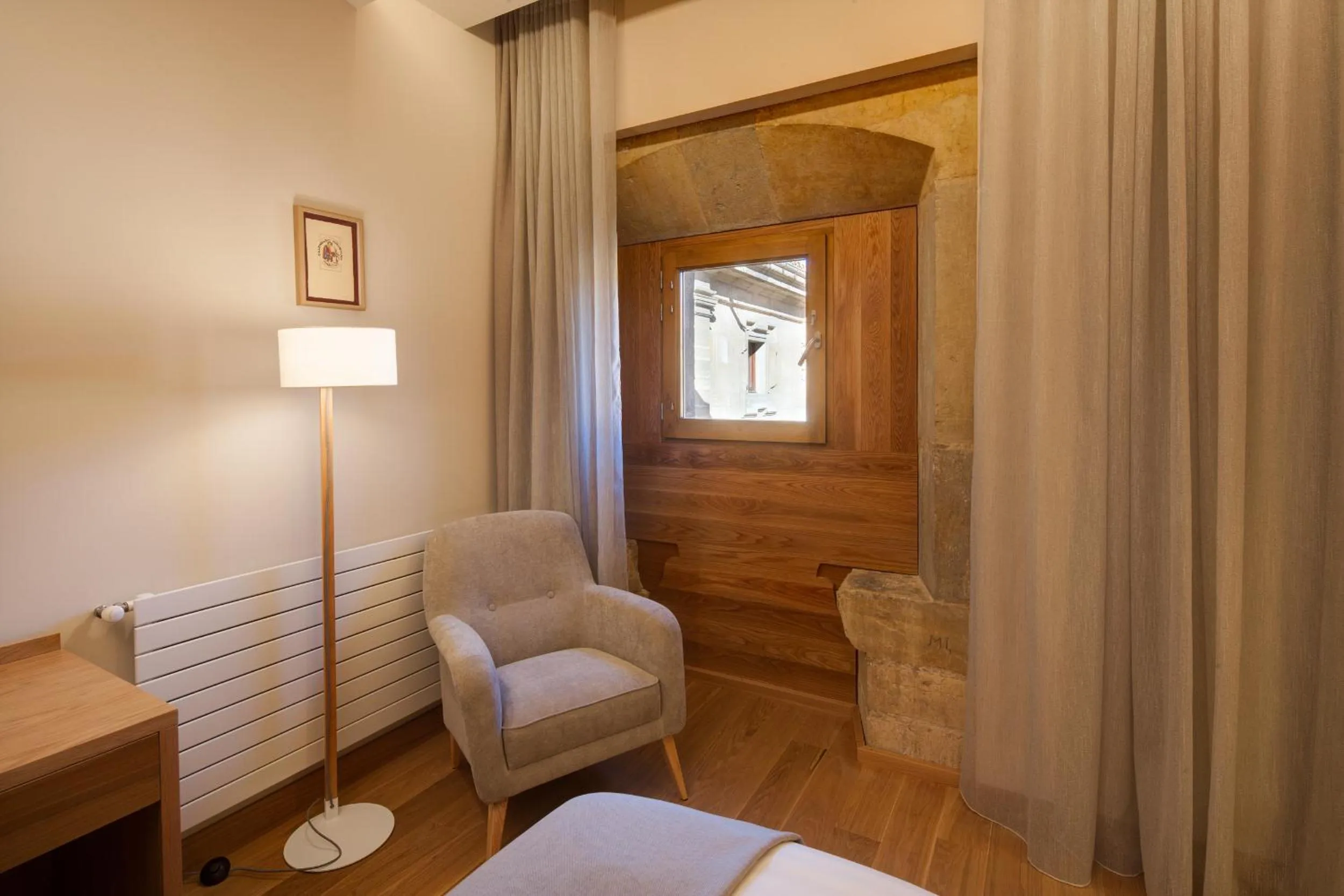 Bedroom, Bed in Hotel Real Colegiata San Isidoro