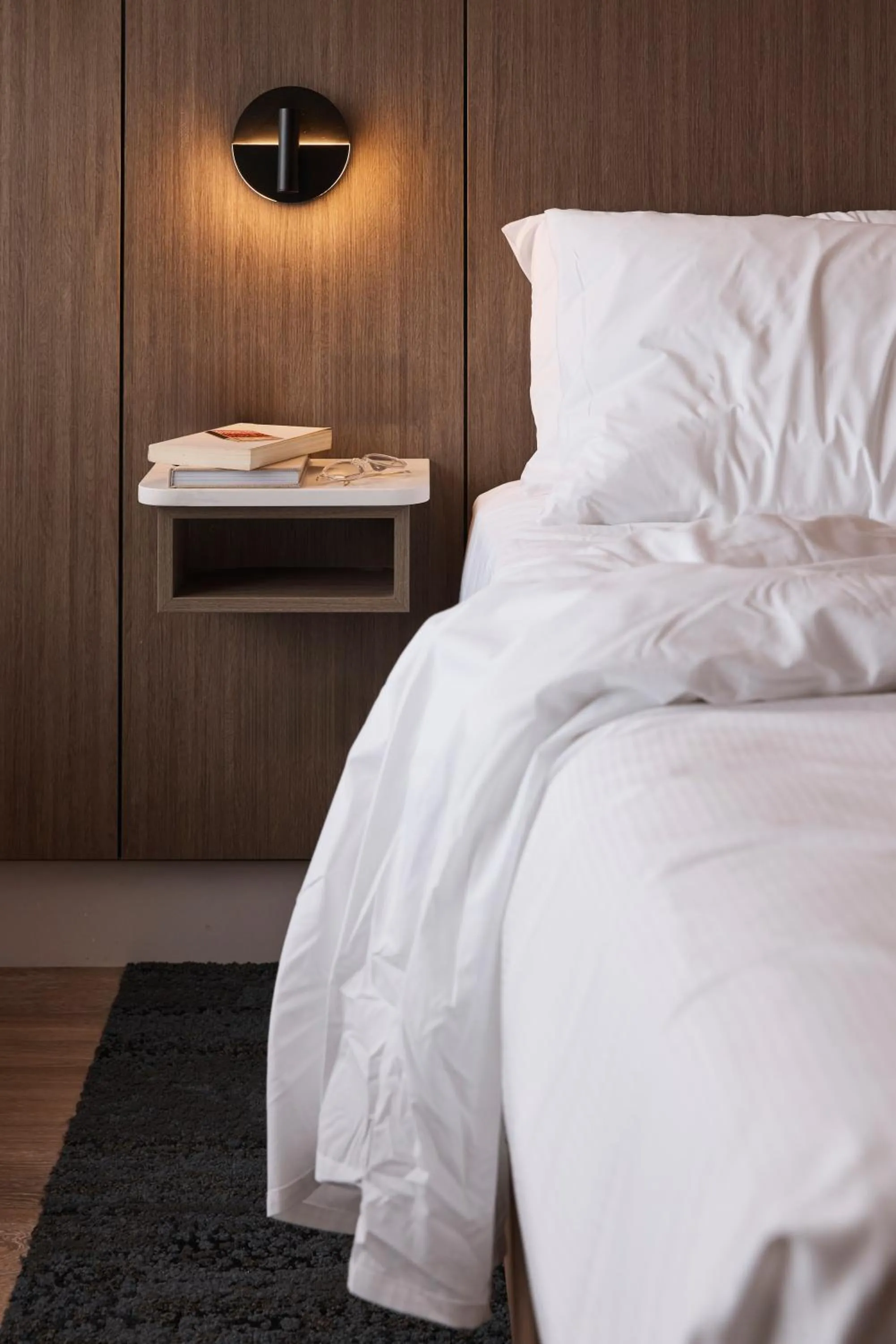 Bed in Rydges North Sydney