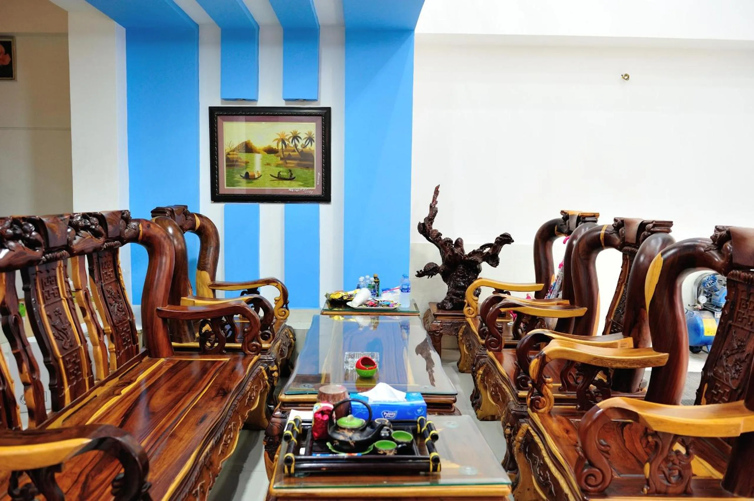 Communal lounge/ TV room in My Friends Hotel