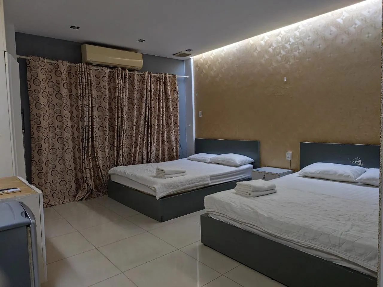 Bed in My Friends Hotel