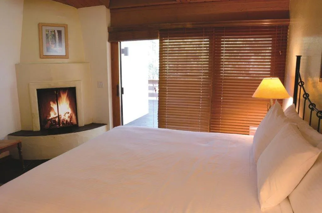 Bed in Junipine Resort