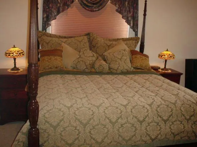 Bed in Eagle's Nest B&B