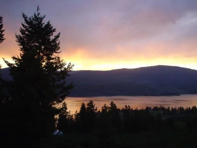 Property building in Eagle's Nest B&B