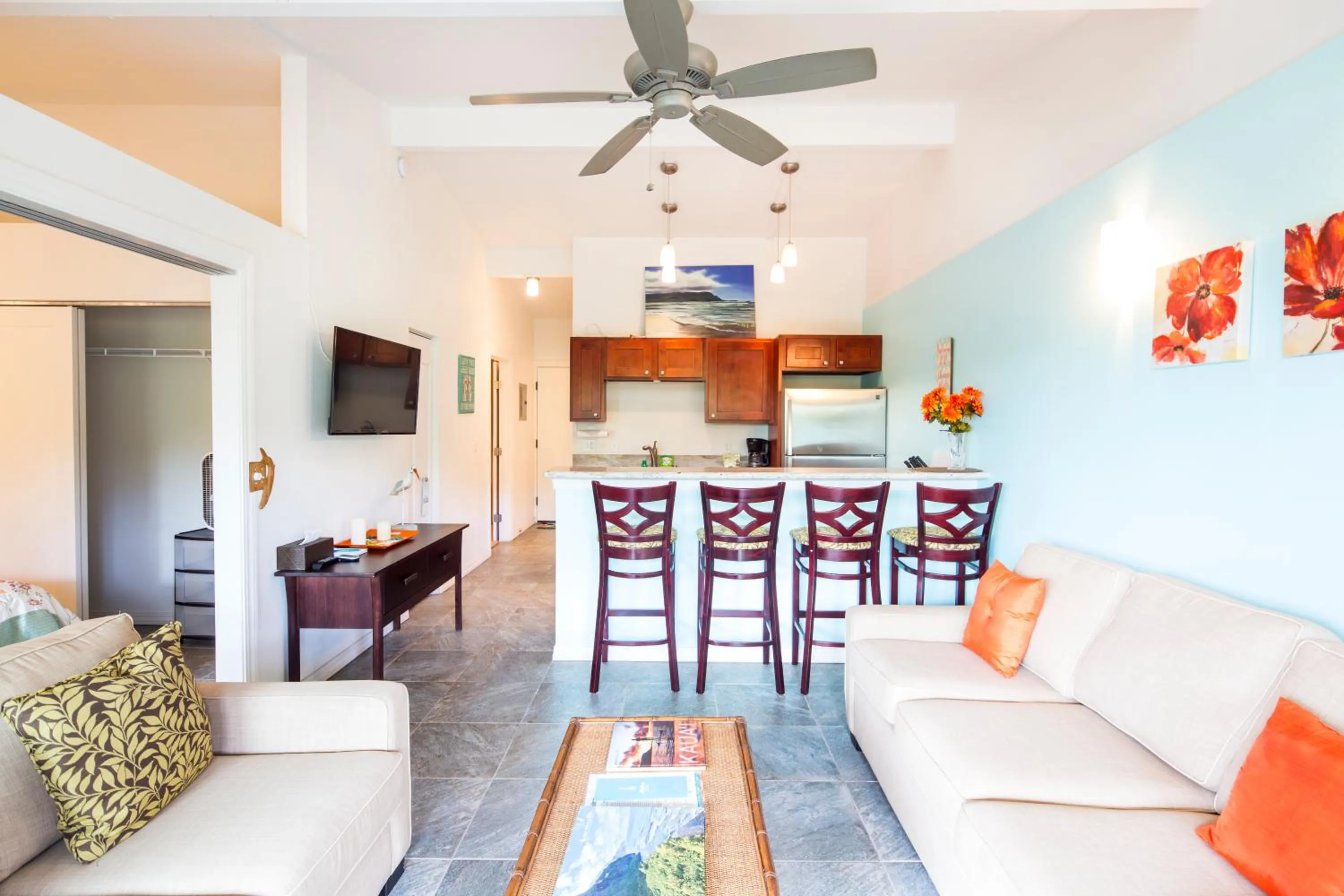 Living room in Castle Kauai Kailani