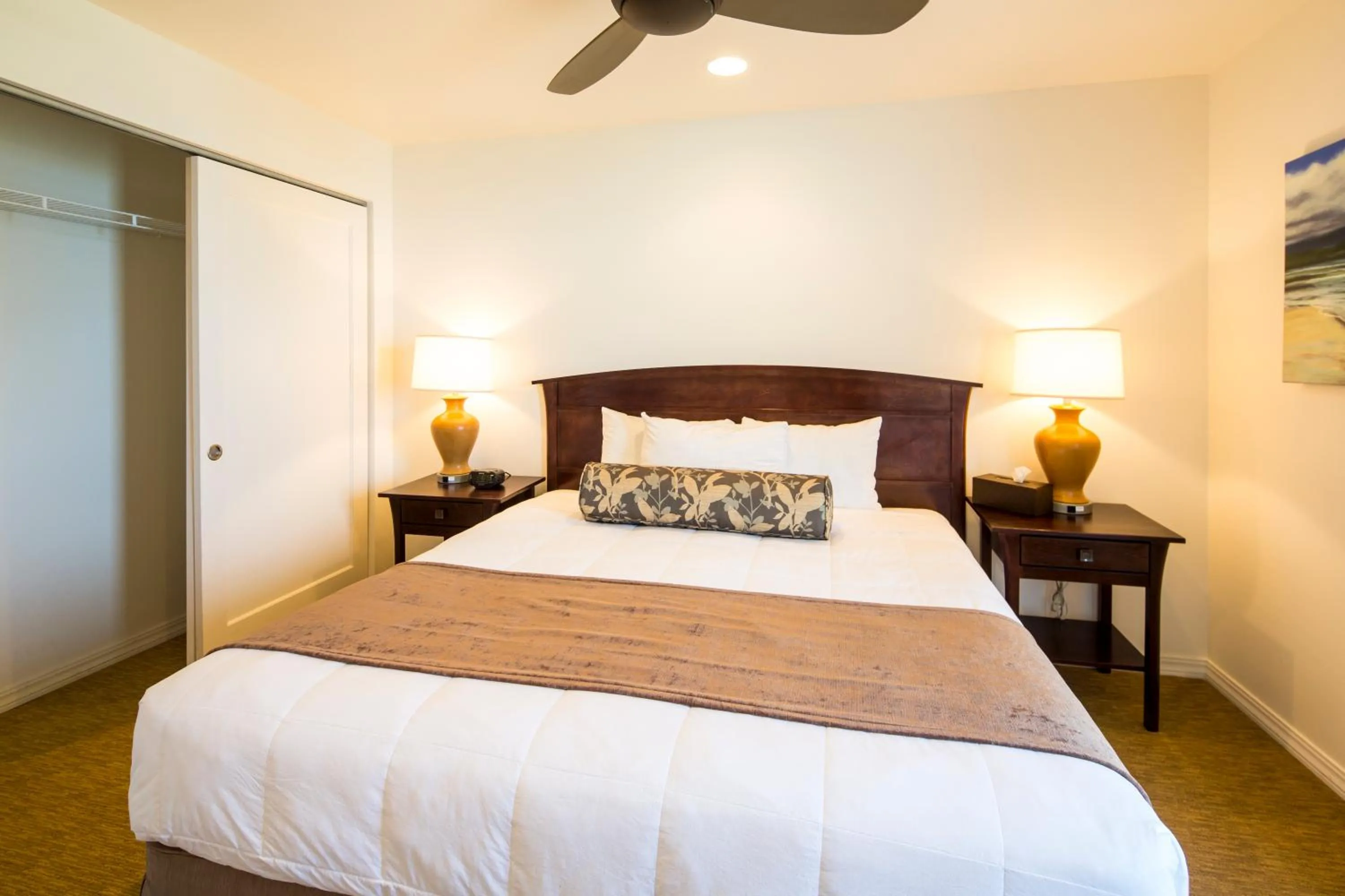 Bedroom, Bed in Castle Kauai Kailani