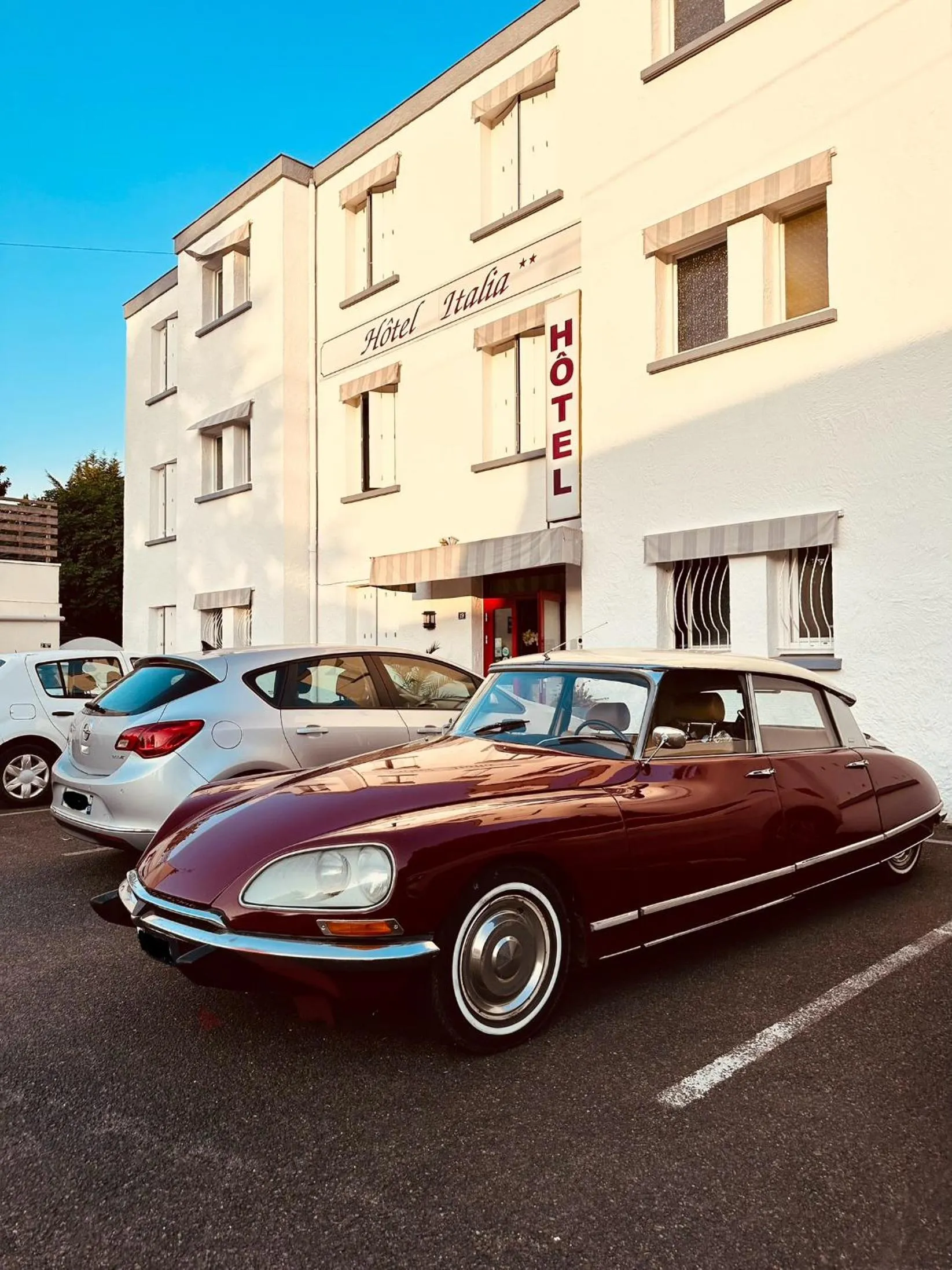 Property building in Hotel Italia