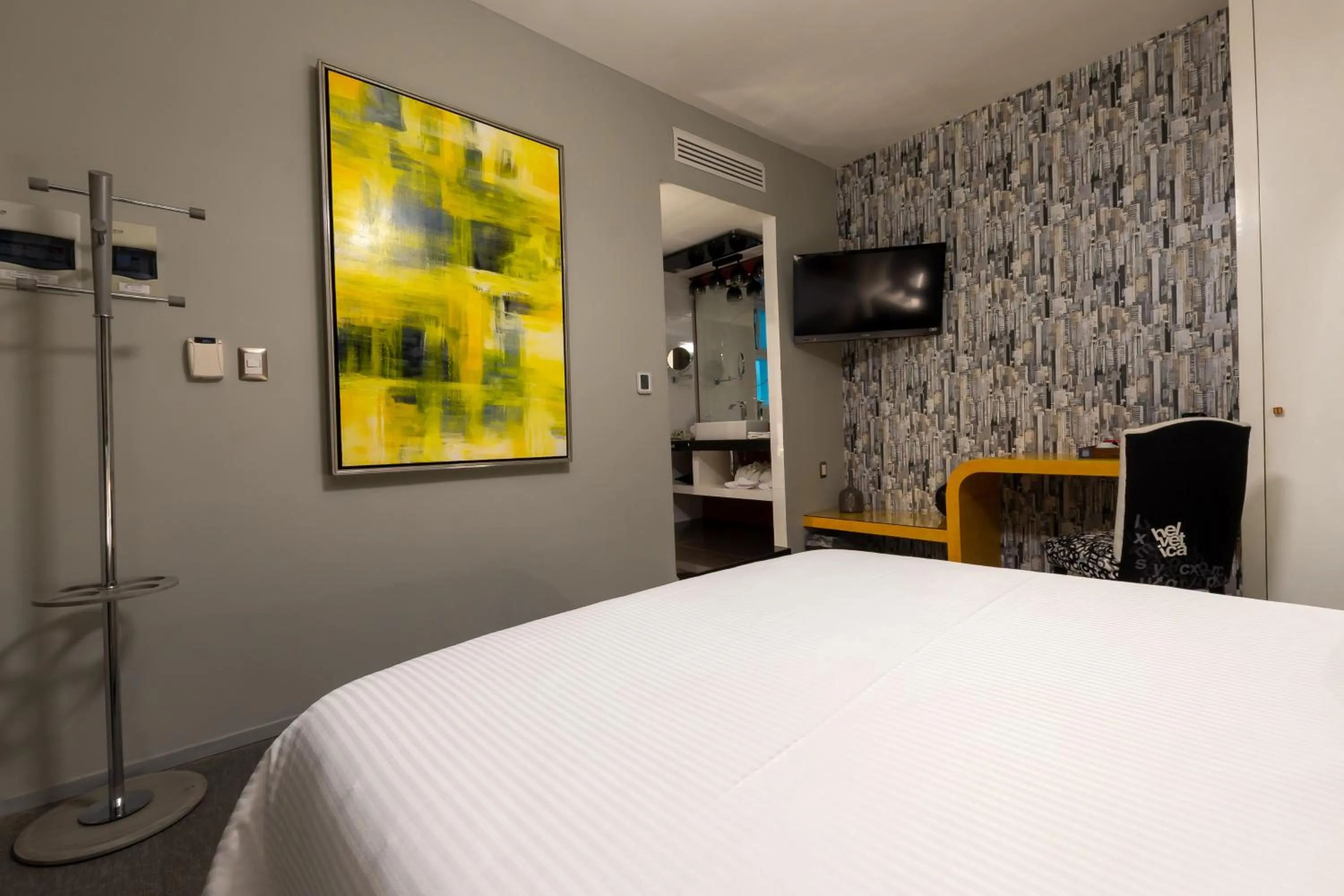 Bed in 1850 Hotel Boutique