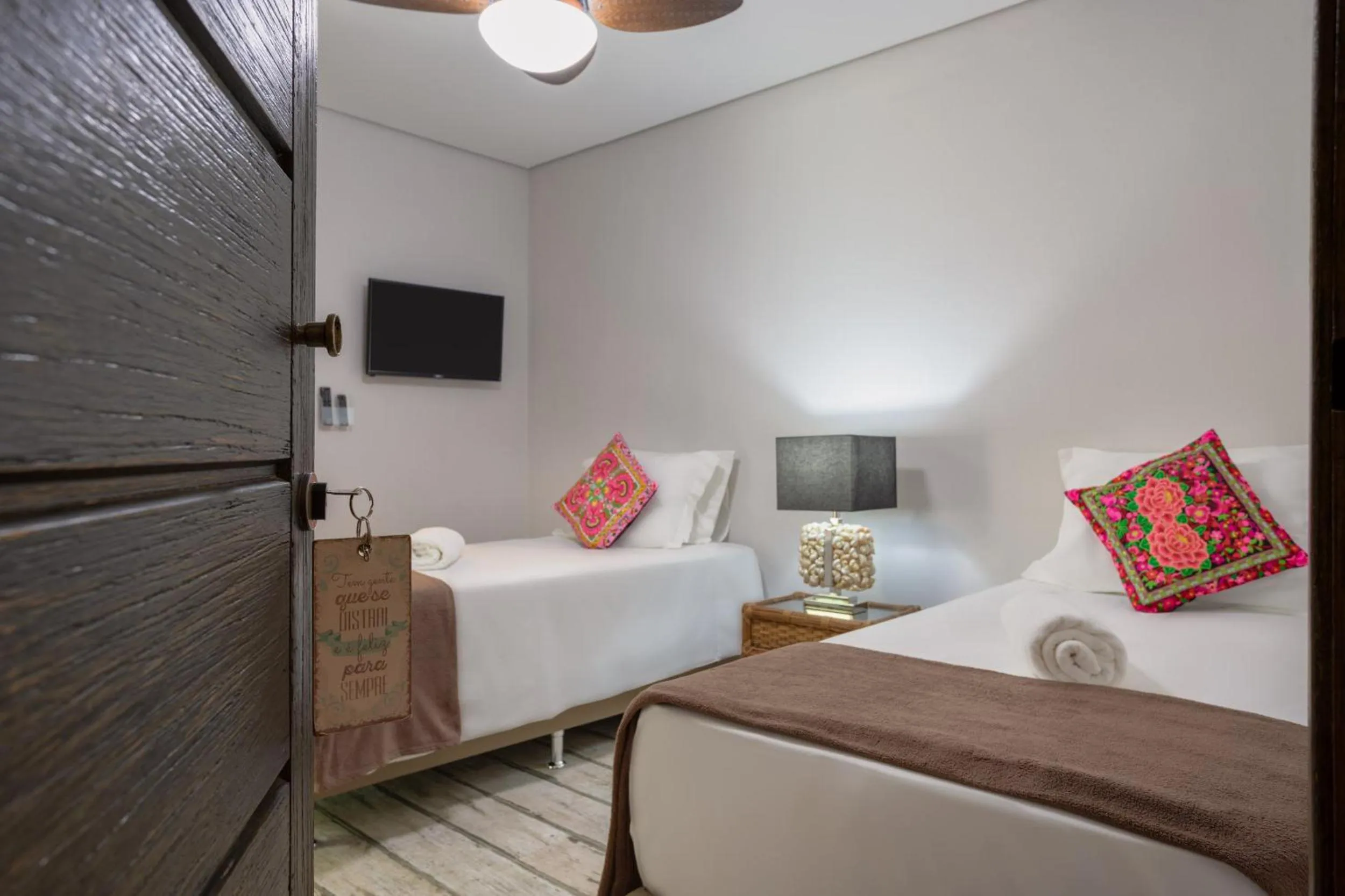 Bed in Hotel Vila Kebaya