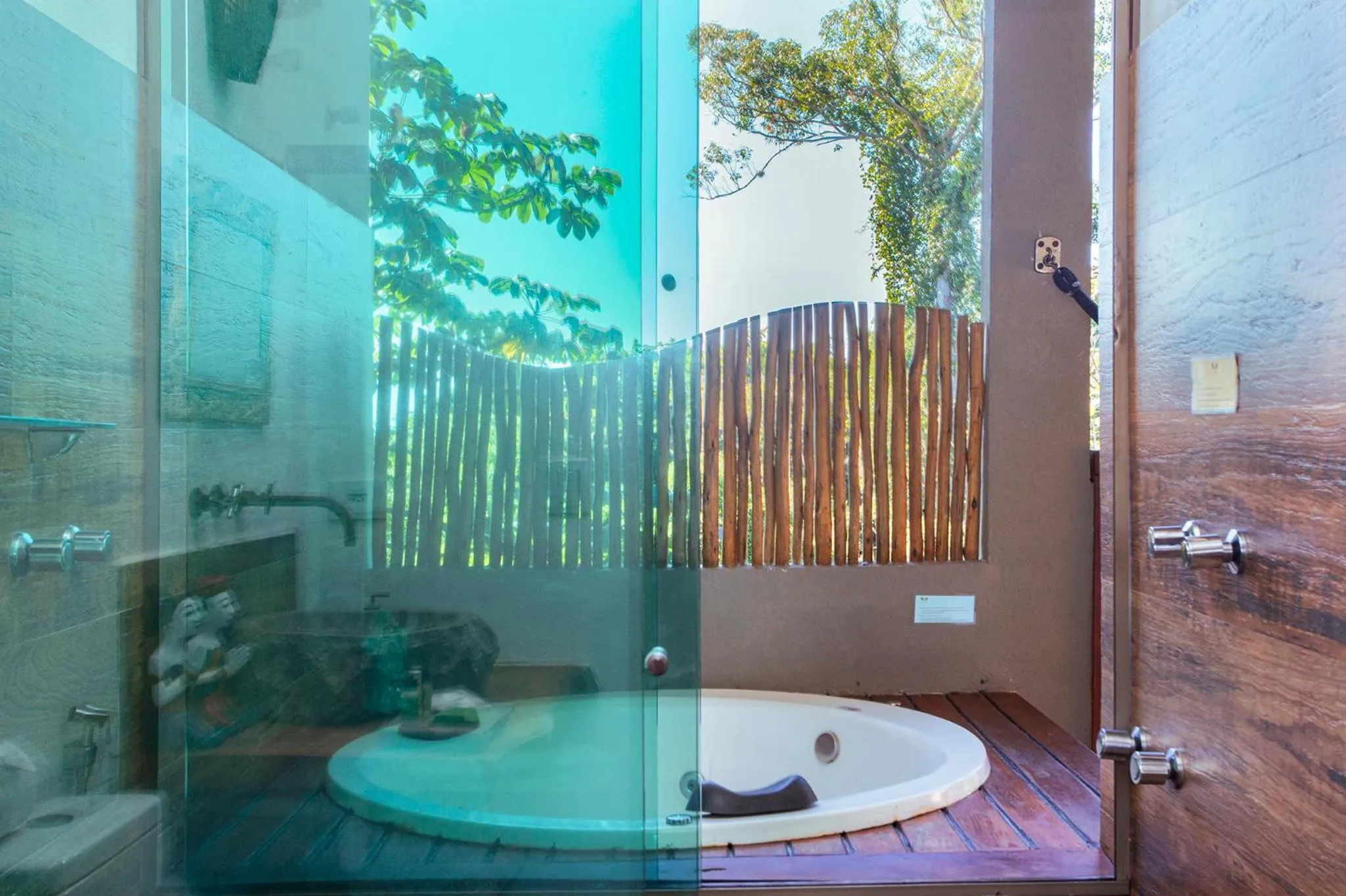 Hot Tub in Hotel Vila Kebaya