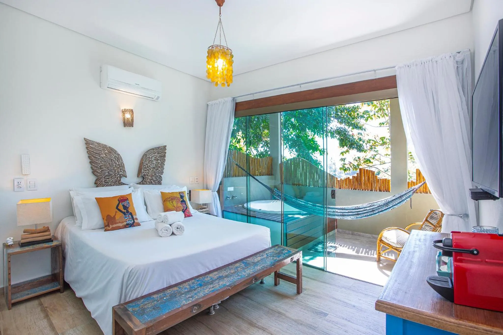 Bedroom, Bed in Hotel Vila Kebaya