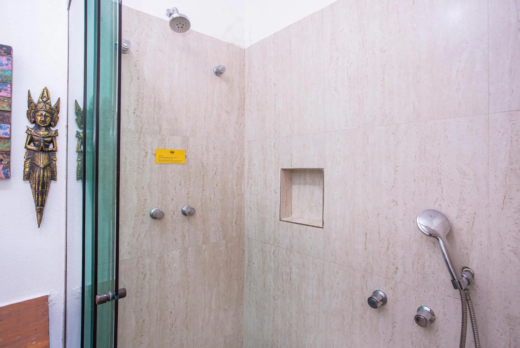 Bathroom in Hotel Vila Kebaya