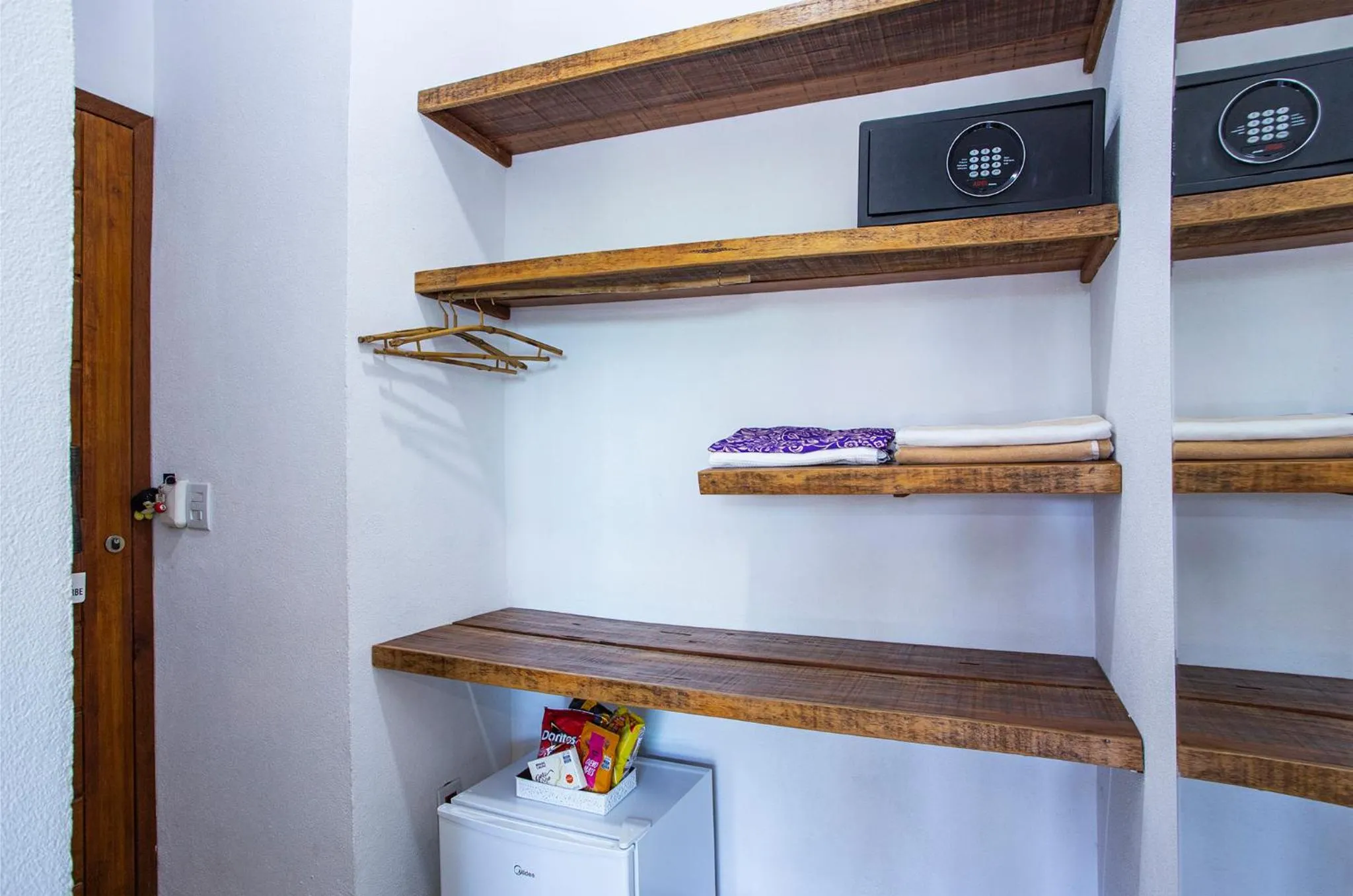 wardrobe in Hotel Vila Kebaya