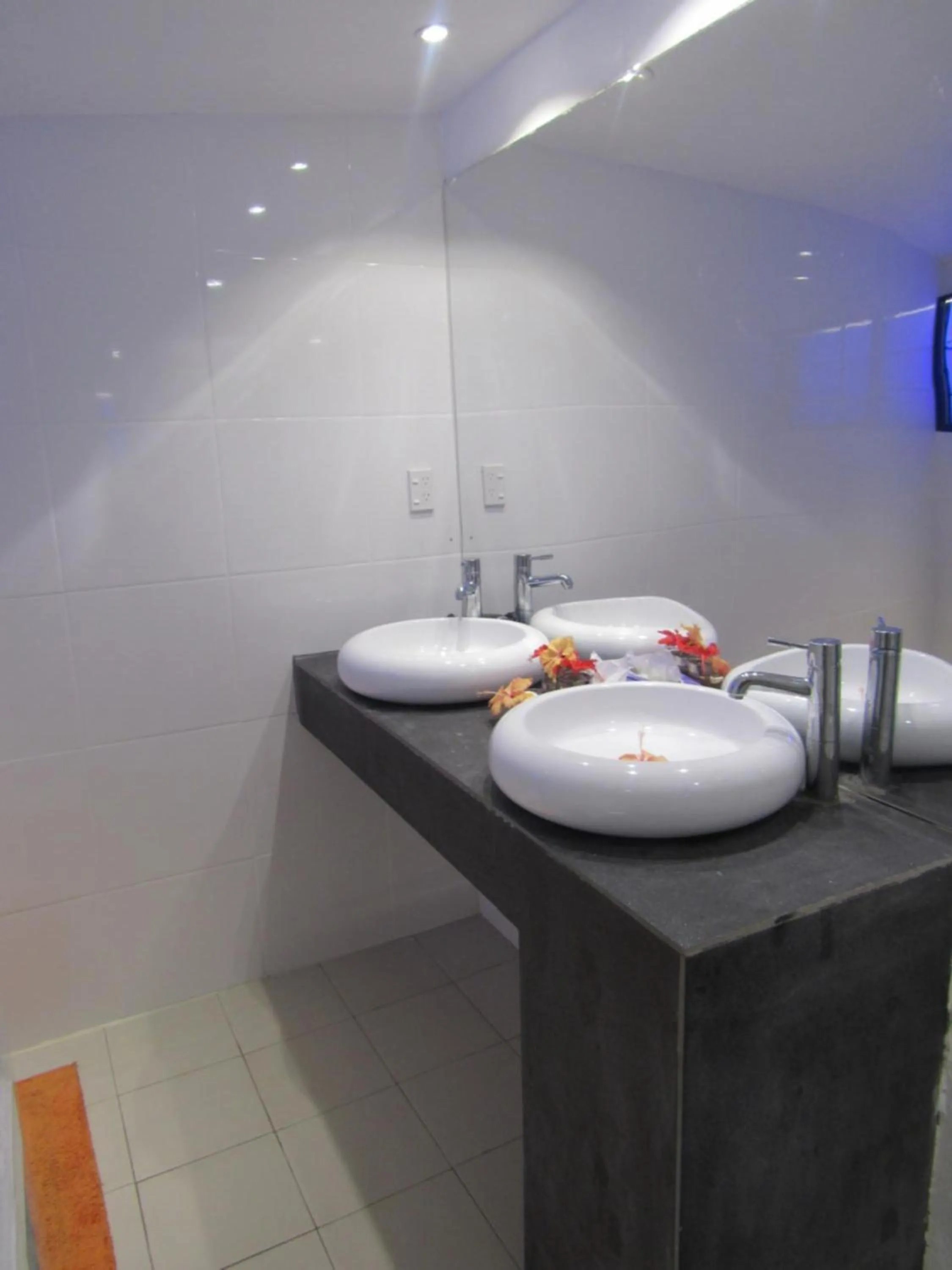 Bathroom in Stevensons at Manase