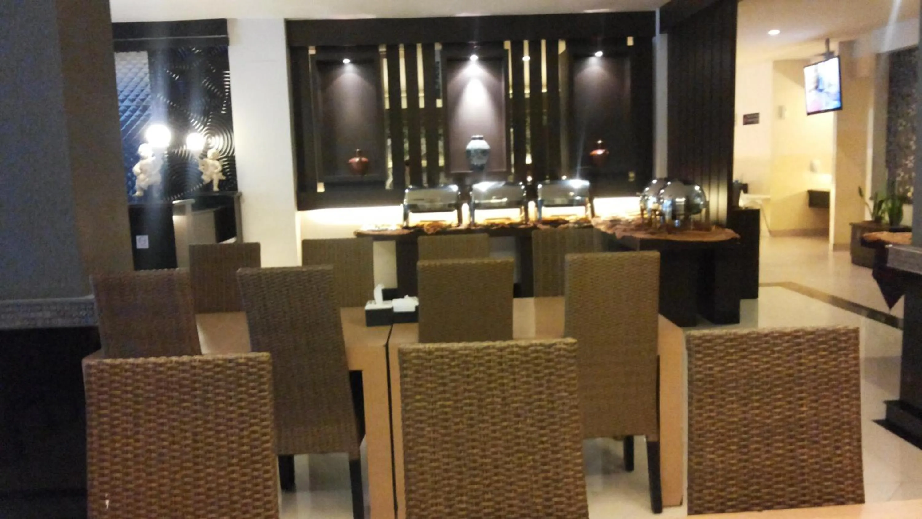 Restaurant/places to eat in Drego Hotel