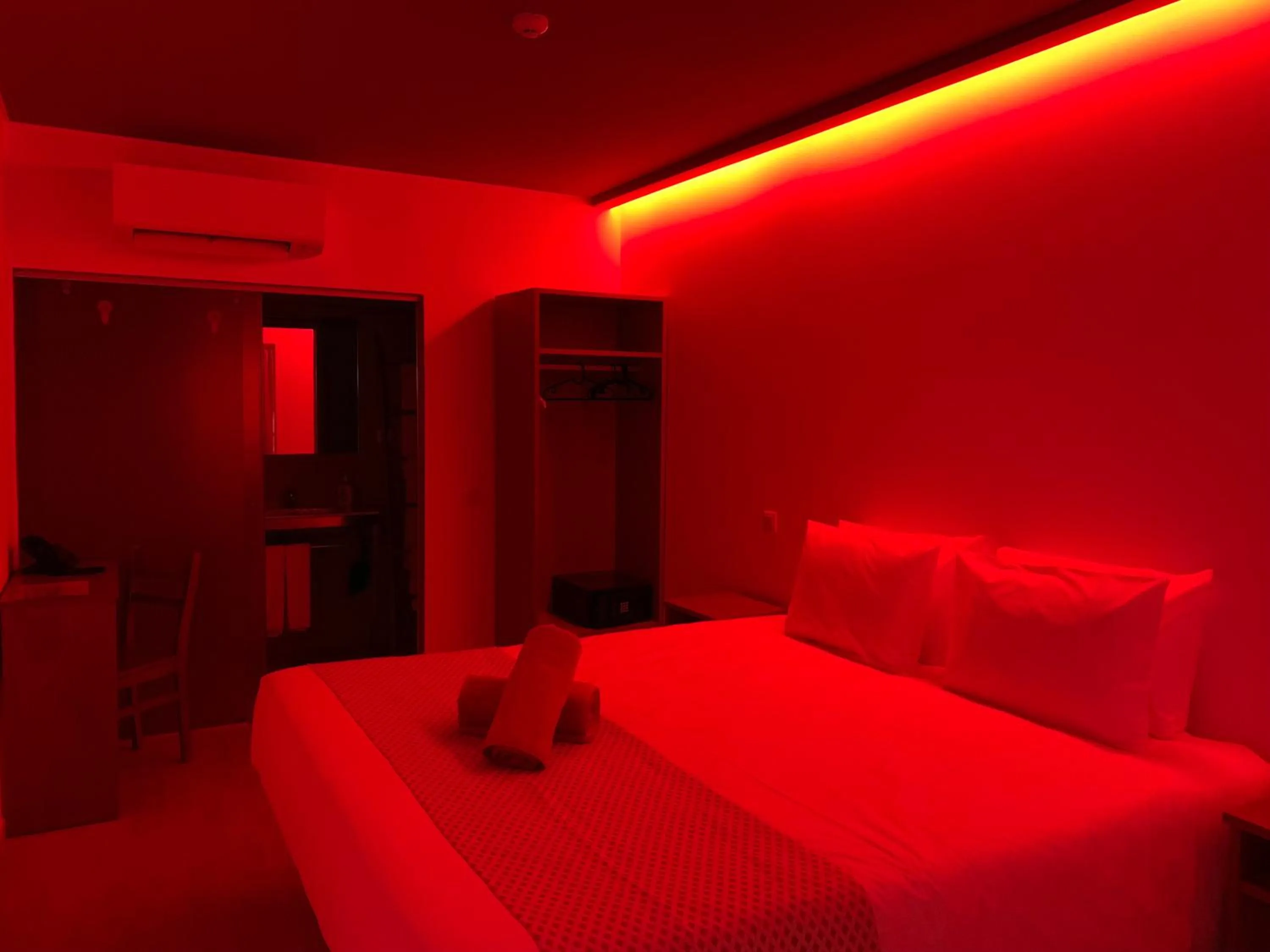 Bed in Villa 3 Caparica - Lisbon Gay Beach Resort