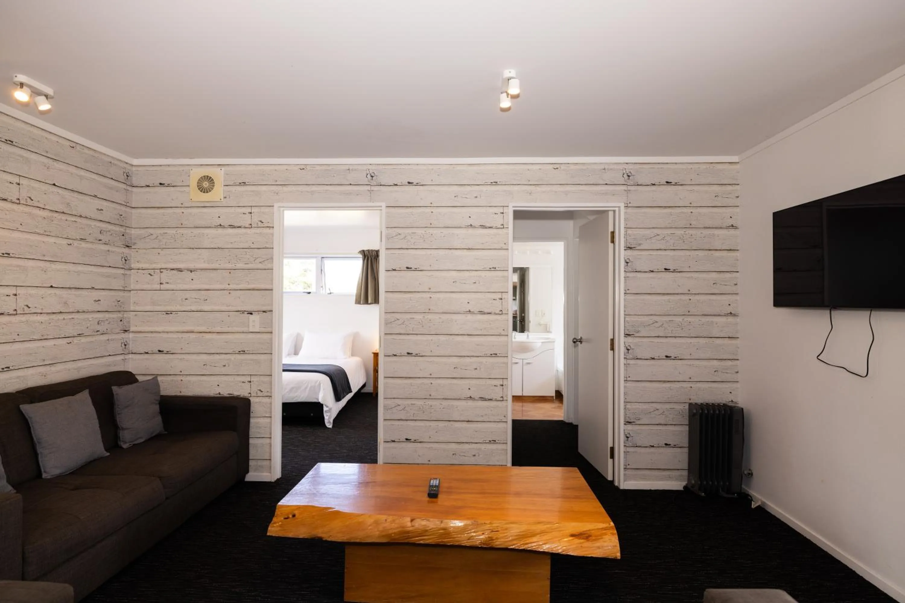 Bed in Haka House Taupo