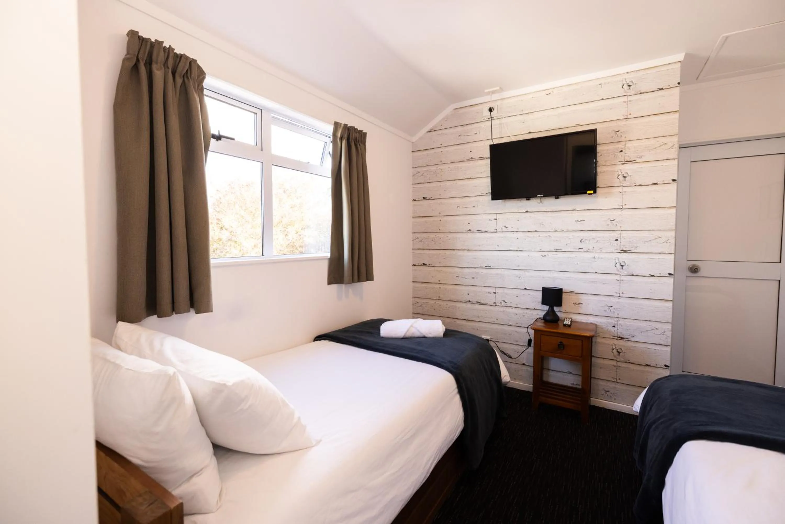 Bed in Haka House Taupo