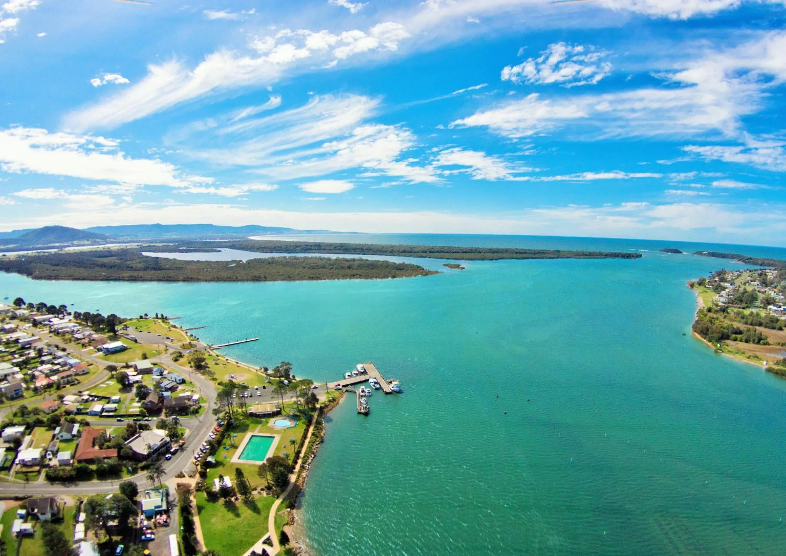 Restaurant/places to eat in South Coast Retreat