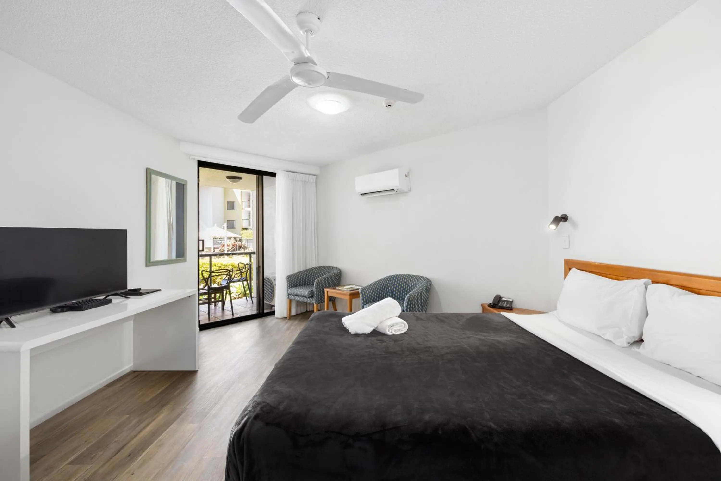 Bed in The Beach Retreat Coolum