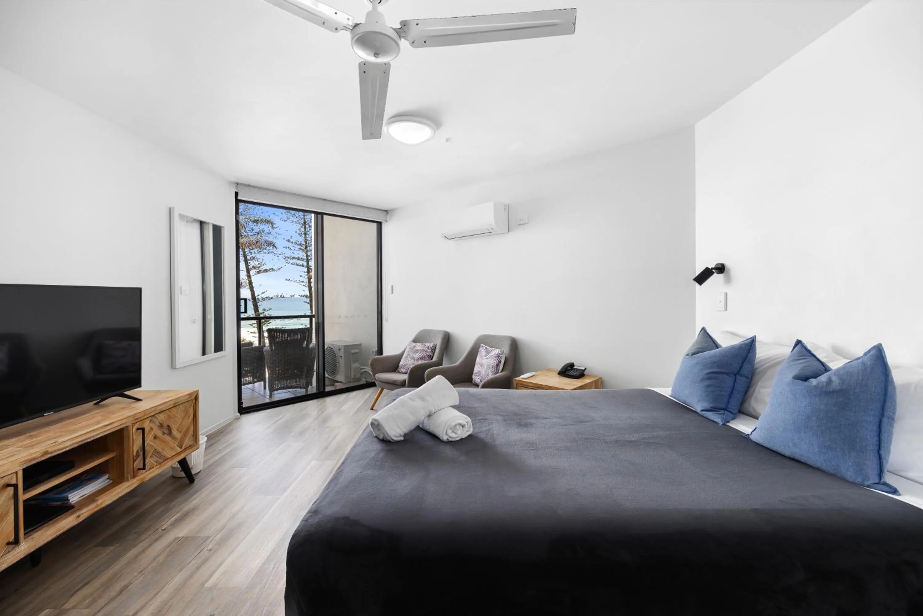 Bed in The Beach Retreat Coolum