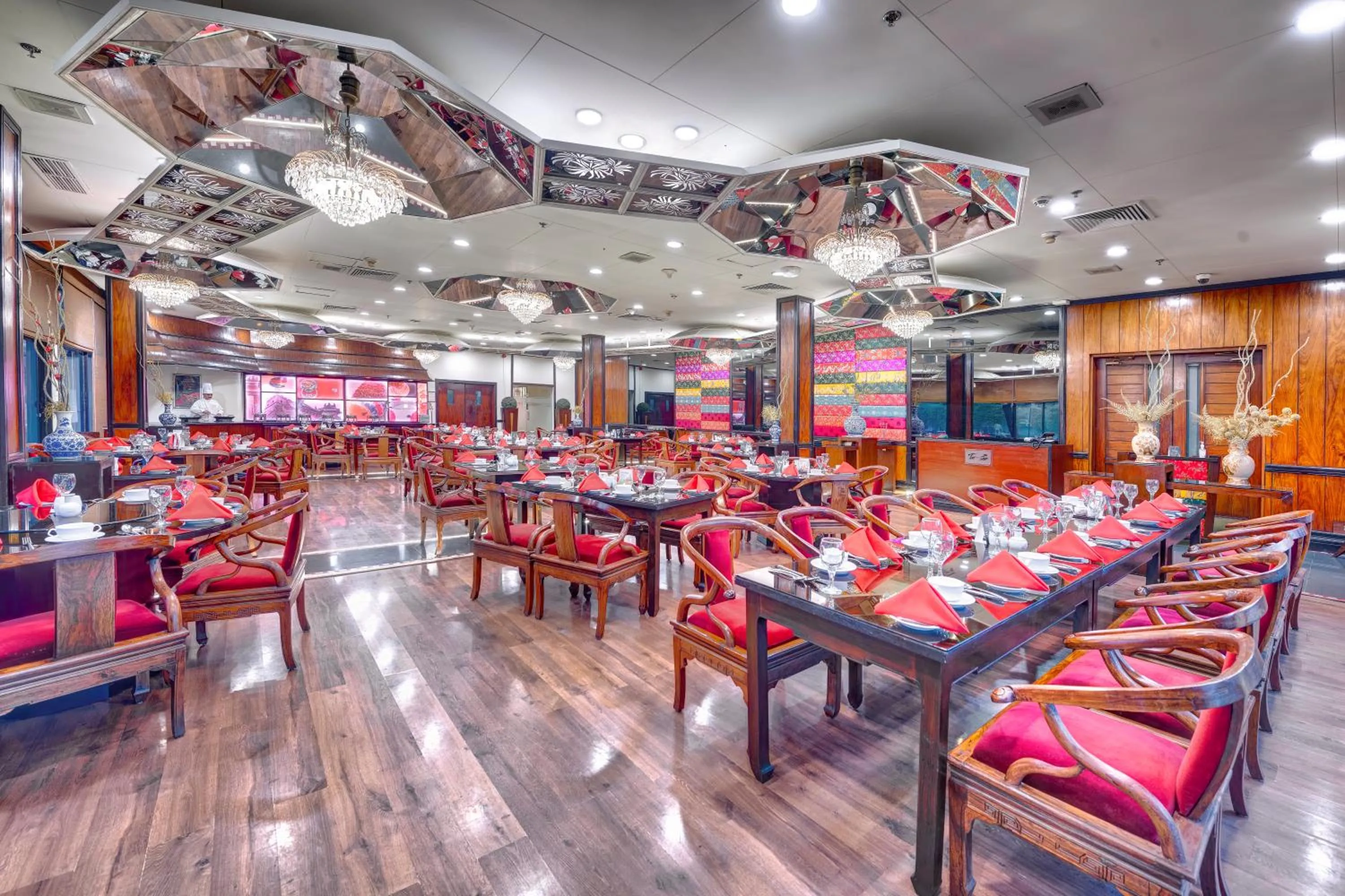 Restaurant/places to eat in Pearl Continental Hotel, Rawalpindi