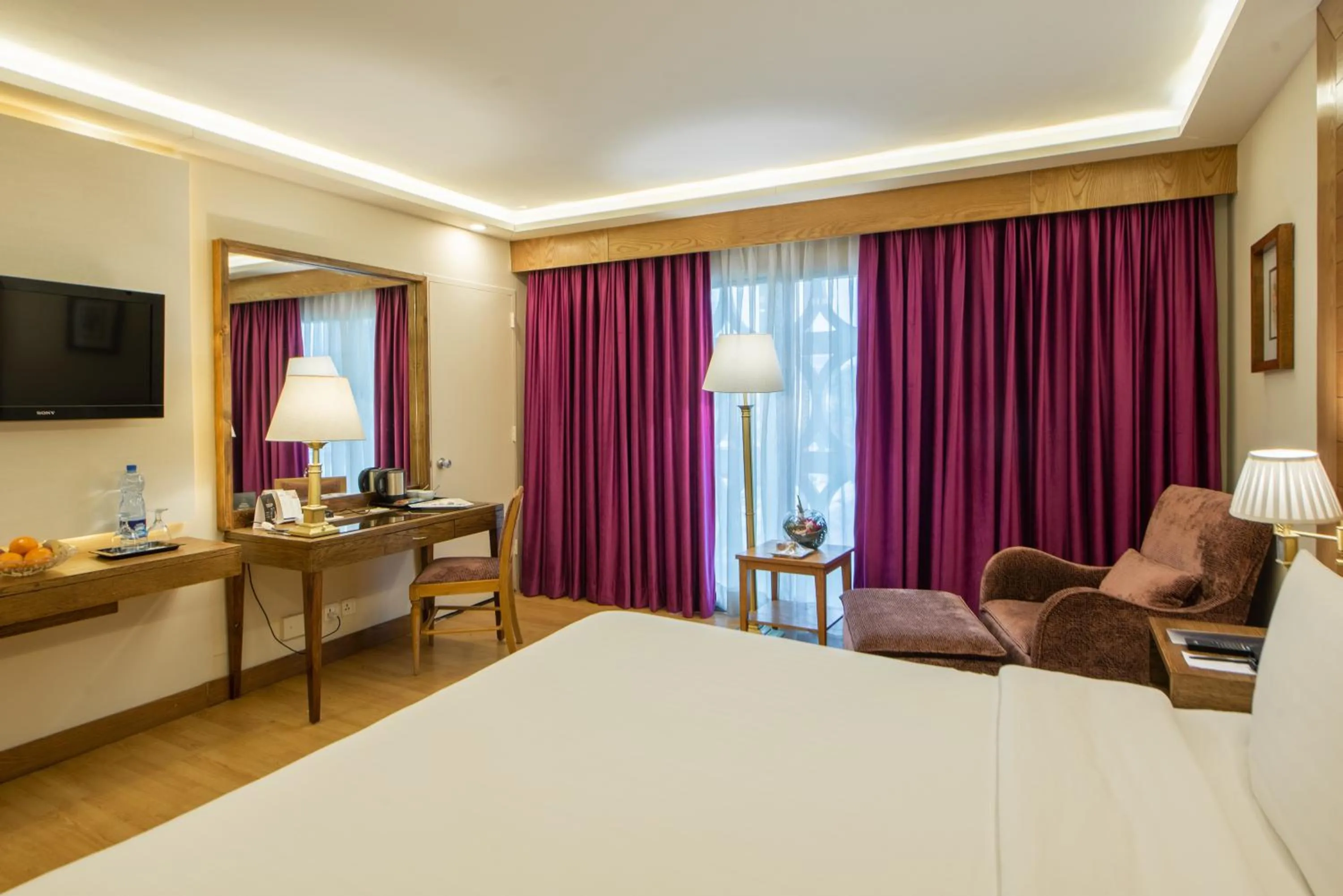 Photo of the whole room, Bed in Pearl Continental Hotel, Rawalpindi