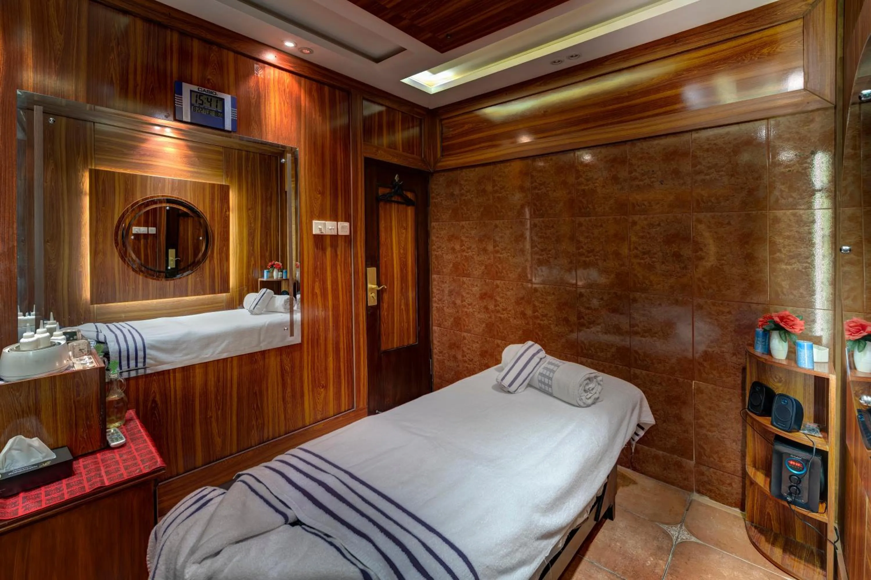 Spa and wellness centre/facilities, Bed in Pearl Continental Hotel, Rawalpindi