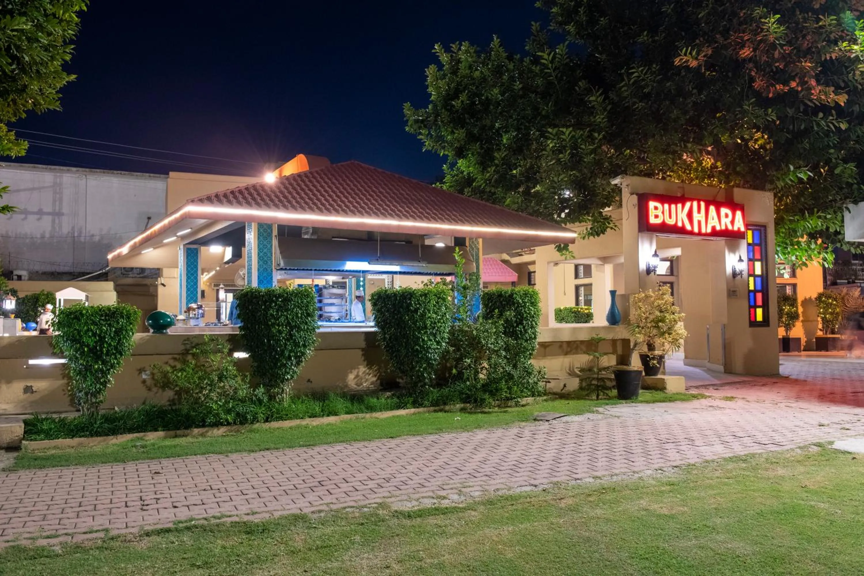 Restaurant/places to eat in Pearl Continental Hotel, Rawalpindi