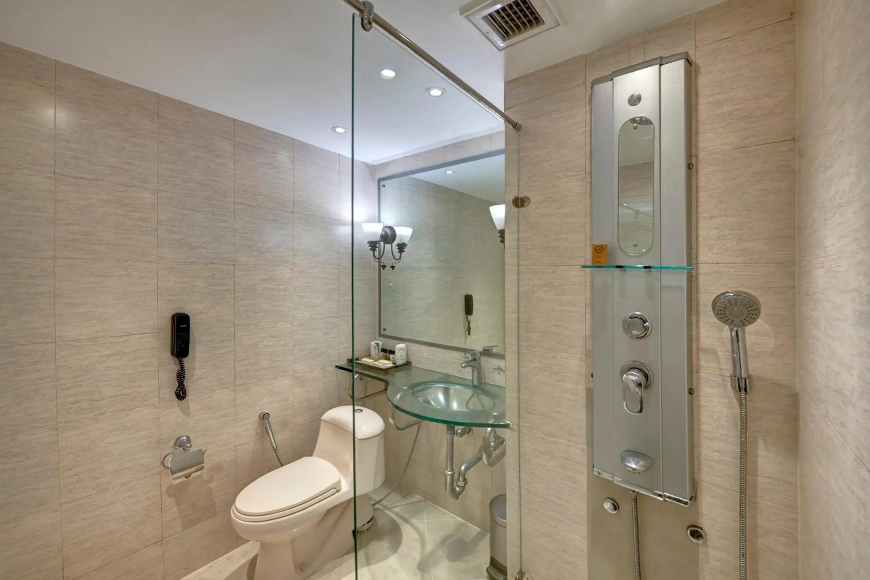 Executive Twin Room in Pearl Continental Hotel, Rawalpindi Executive Twin Room in Pearl Continental Hotel, Rawalpindi