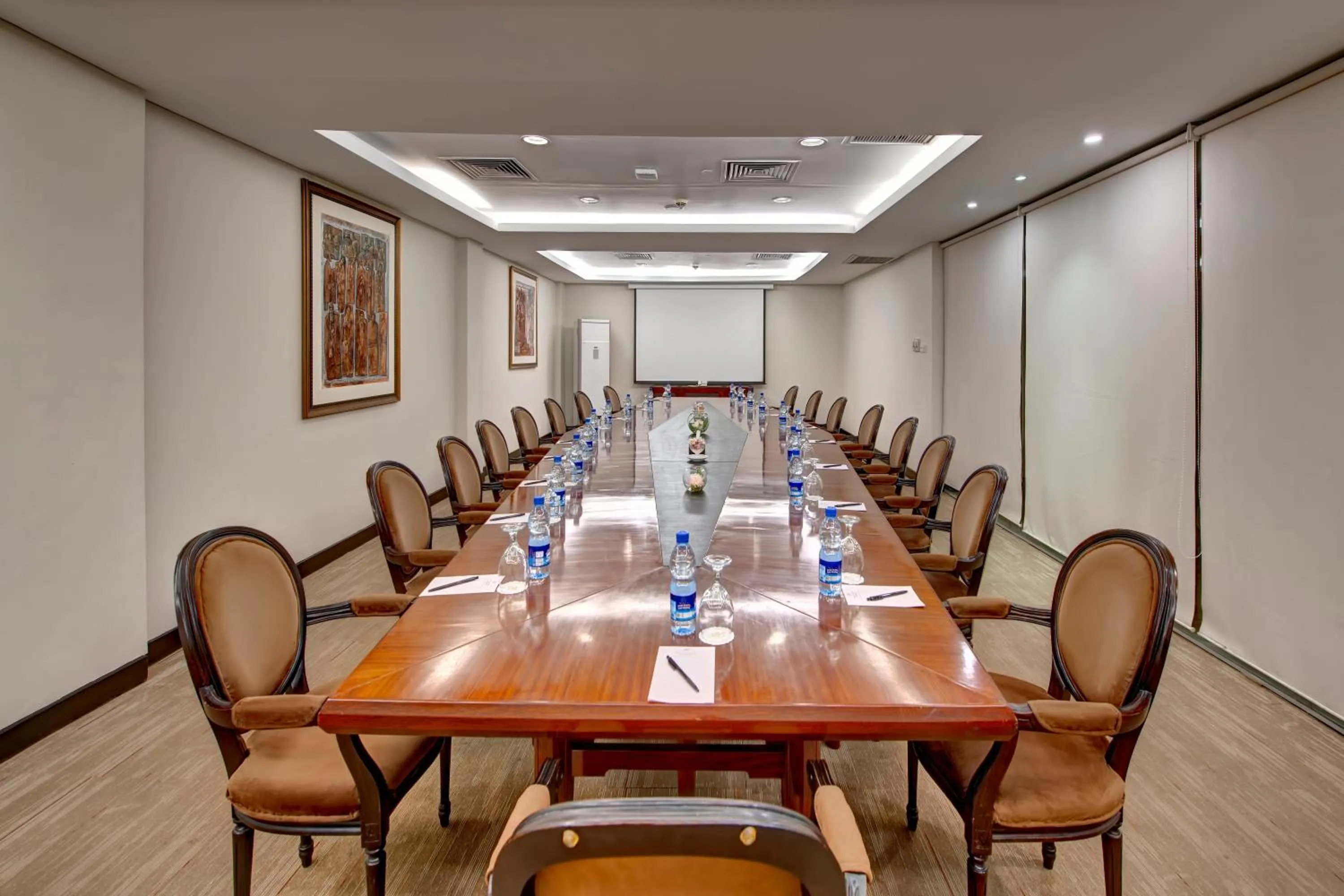 Business facilities in Pearl Continental Hotel, Muzaffarabad