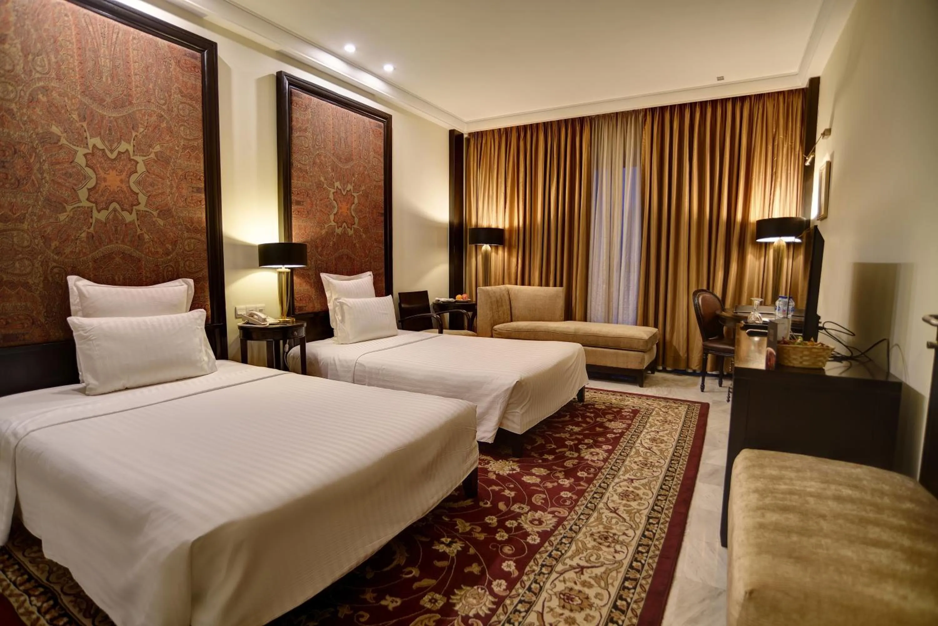 Bed in Pearl Continental Hotel, Muzaffarabad