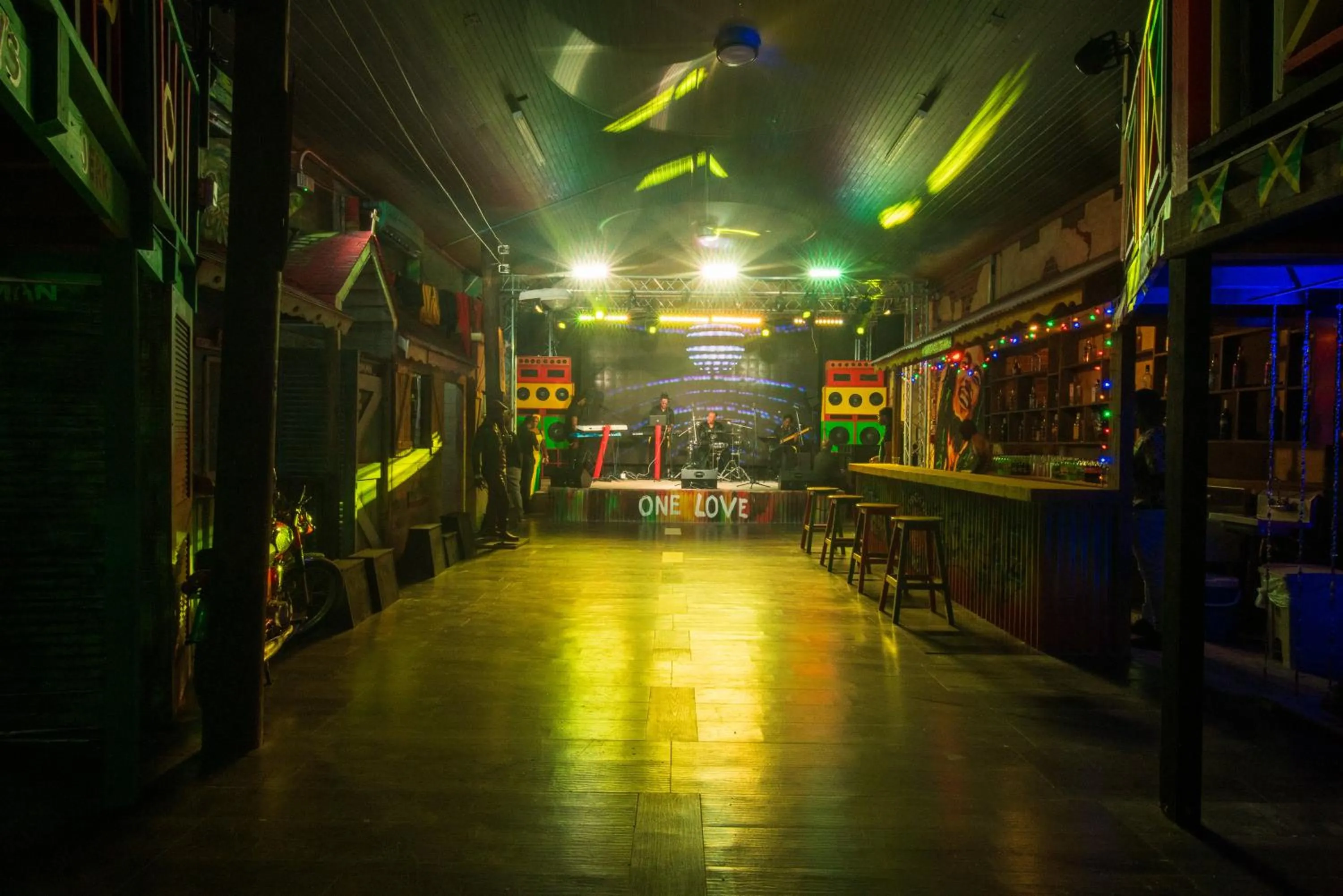 Nightclub / DJ in S Hotel Montego Bay - Luxury Boutique All-Inclusive Hotel